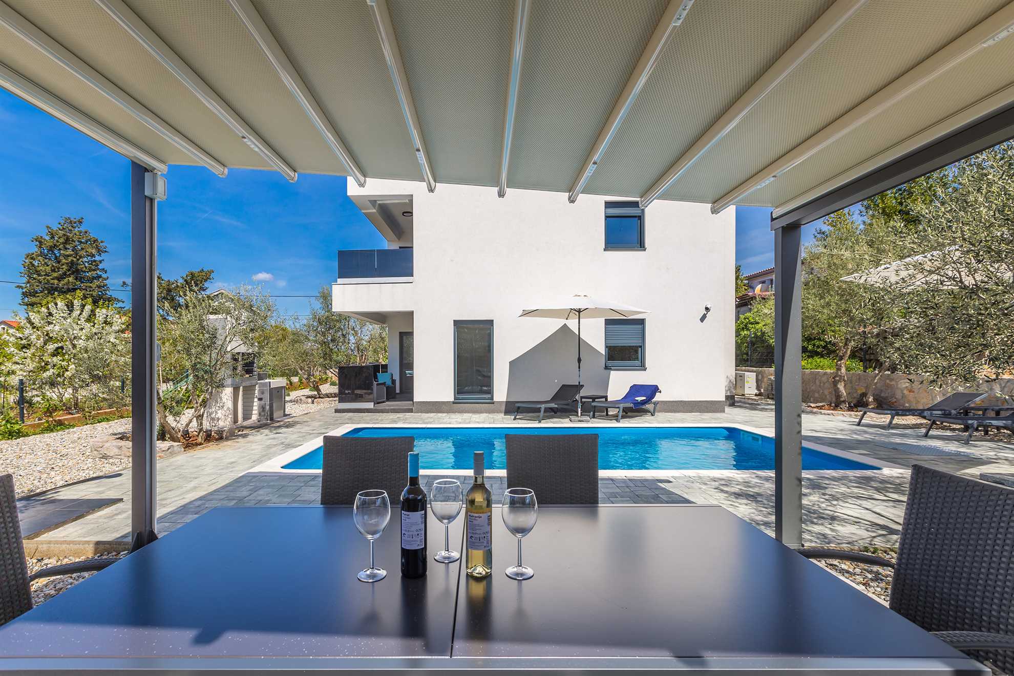 Villa LIO con piscina privata