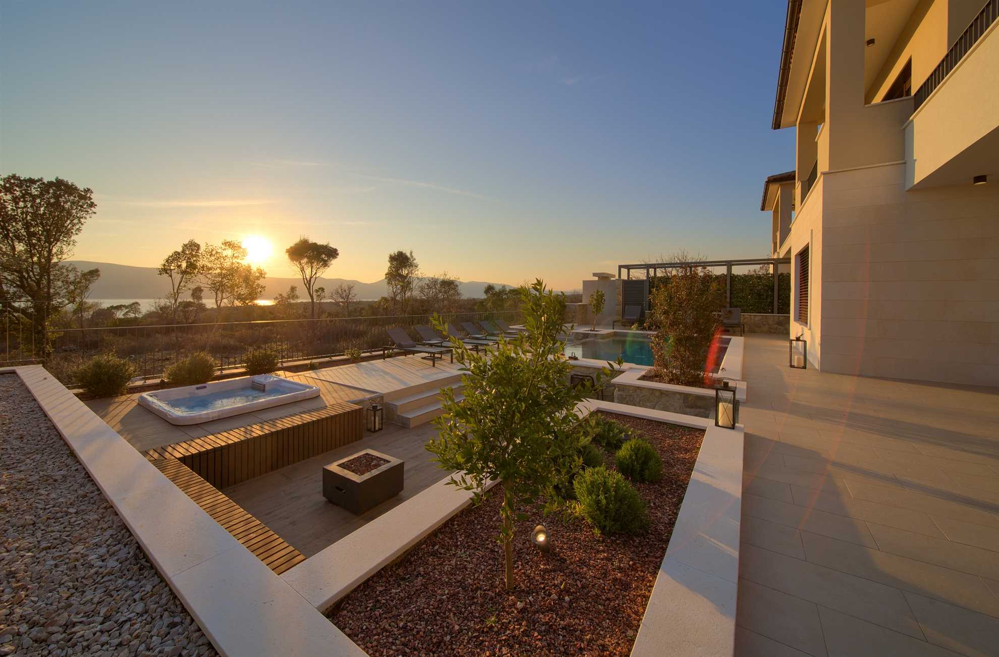 Villa LORD mit beheiztem Pool, Whirlpool und Sauna