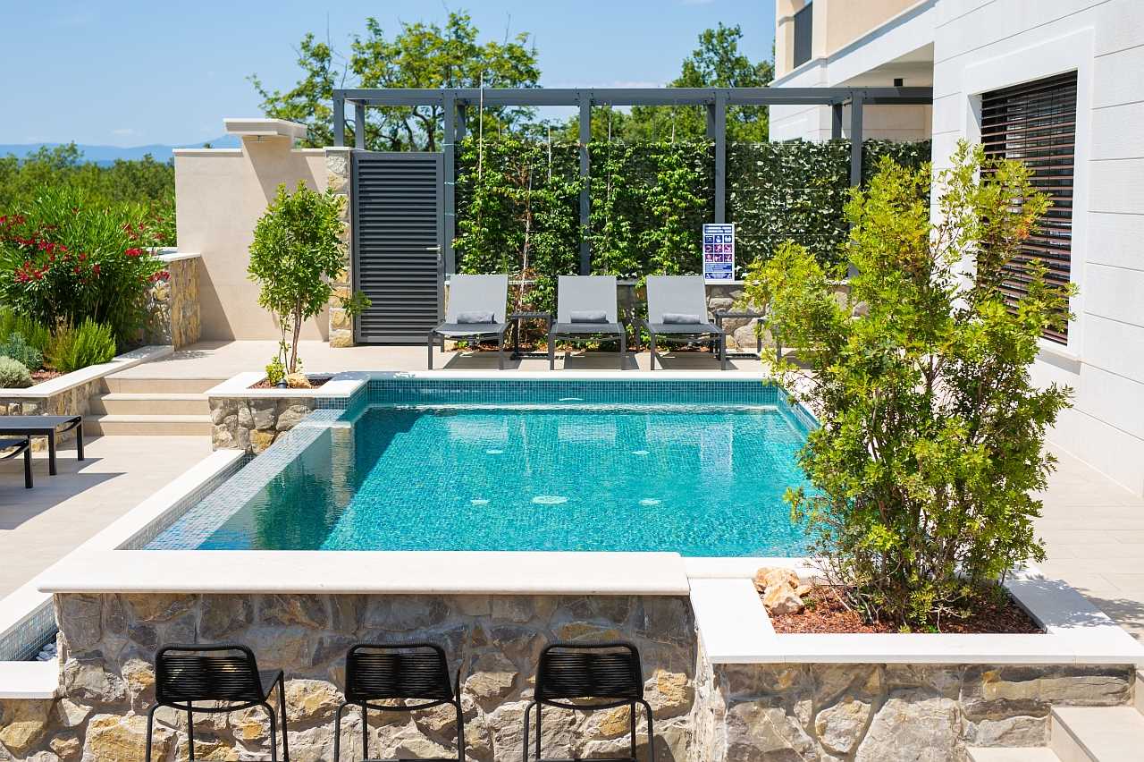 Villa LORD mit beheiztem Pool, Whirlpool und Sauna