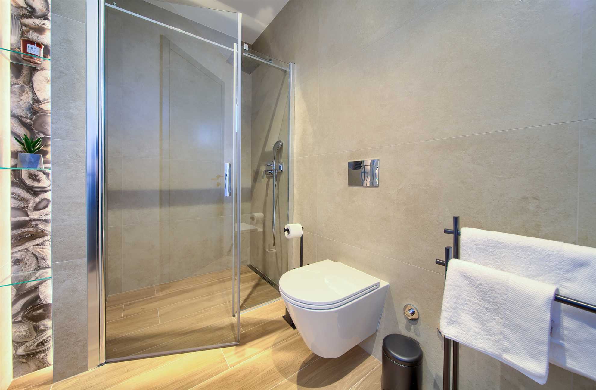 Villa LORD mit beheiztem Pool, Whirlpool und Sauna