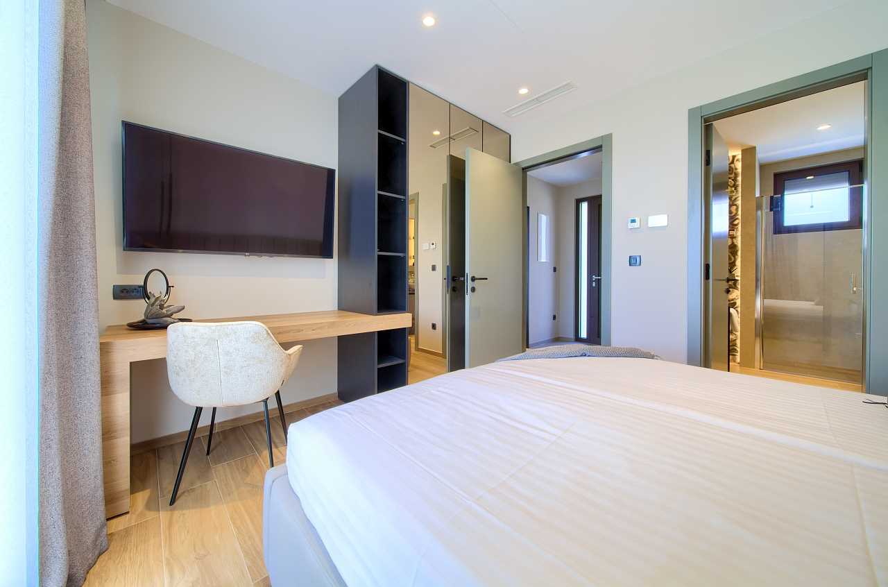 Villa LADY s grijanim bazenom, jacuzzijem i saunom