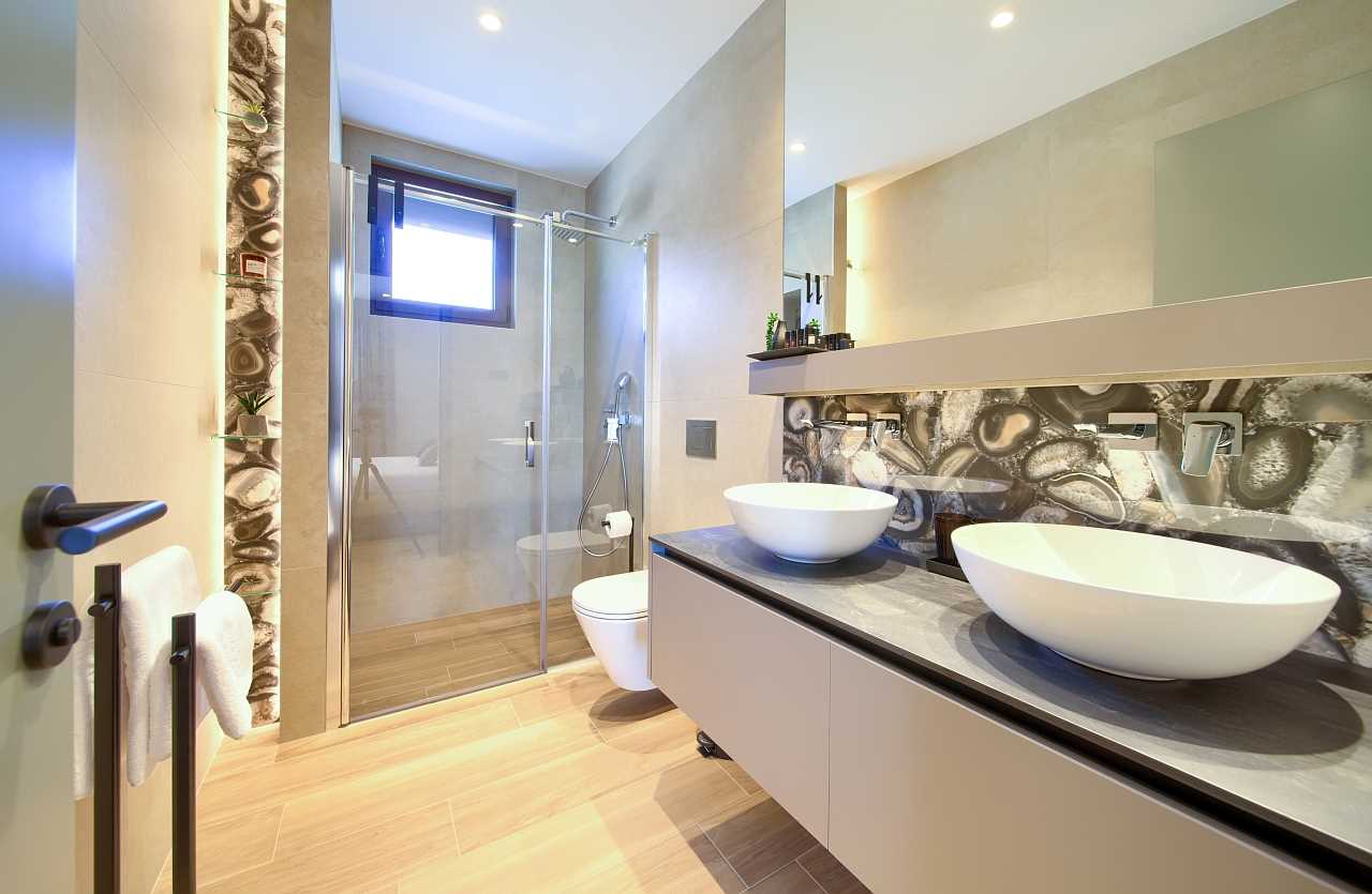 Villa LADY s grijanim bazenom, jacuzzijem i saunom