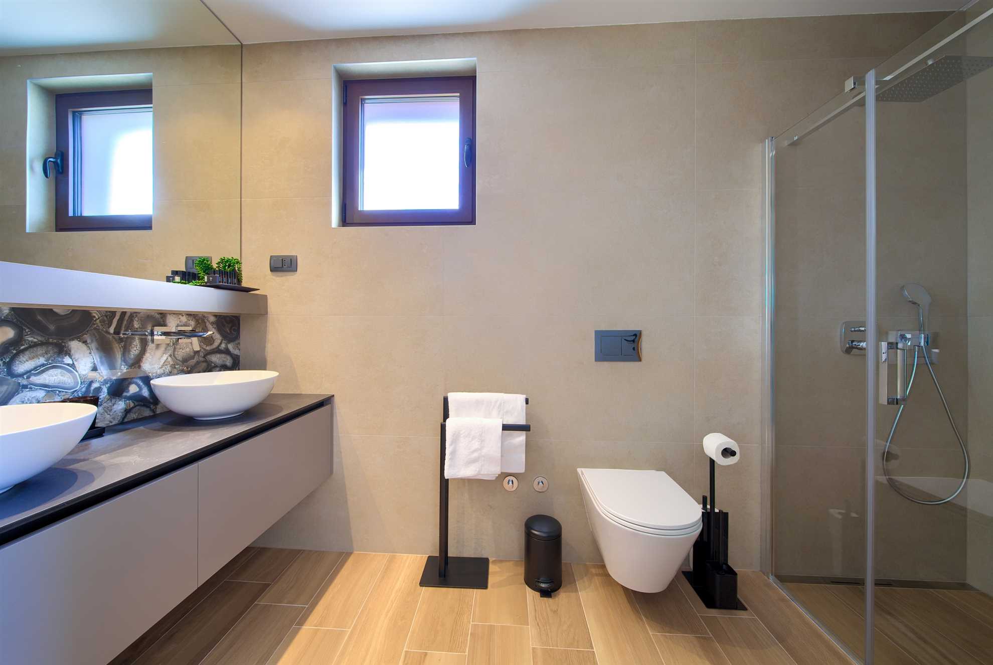 Villa LADY s grijanim bazenom, jacuzzijem i saunom