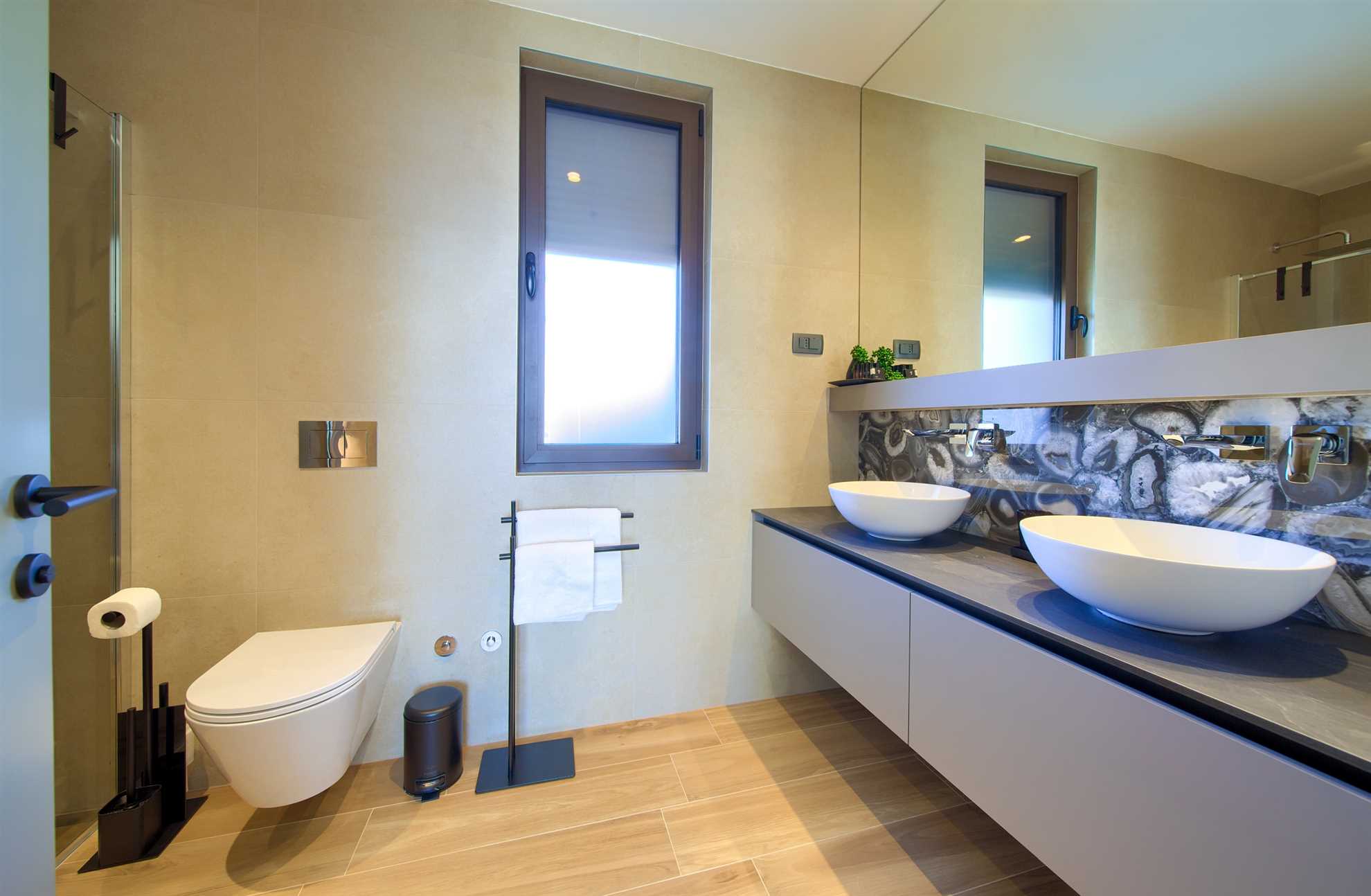 Villa LADY s grijanim bazenom, jacuzzijem i saunom