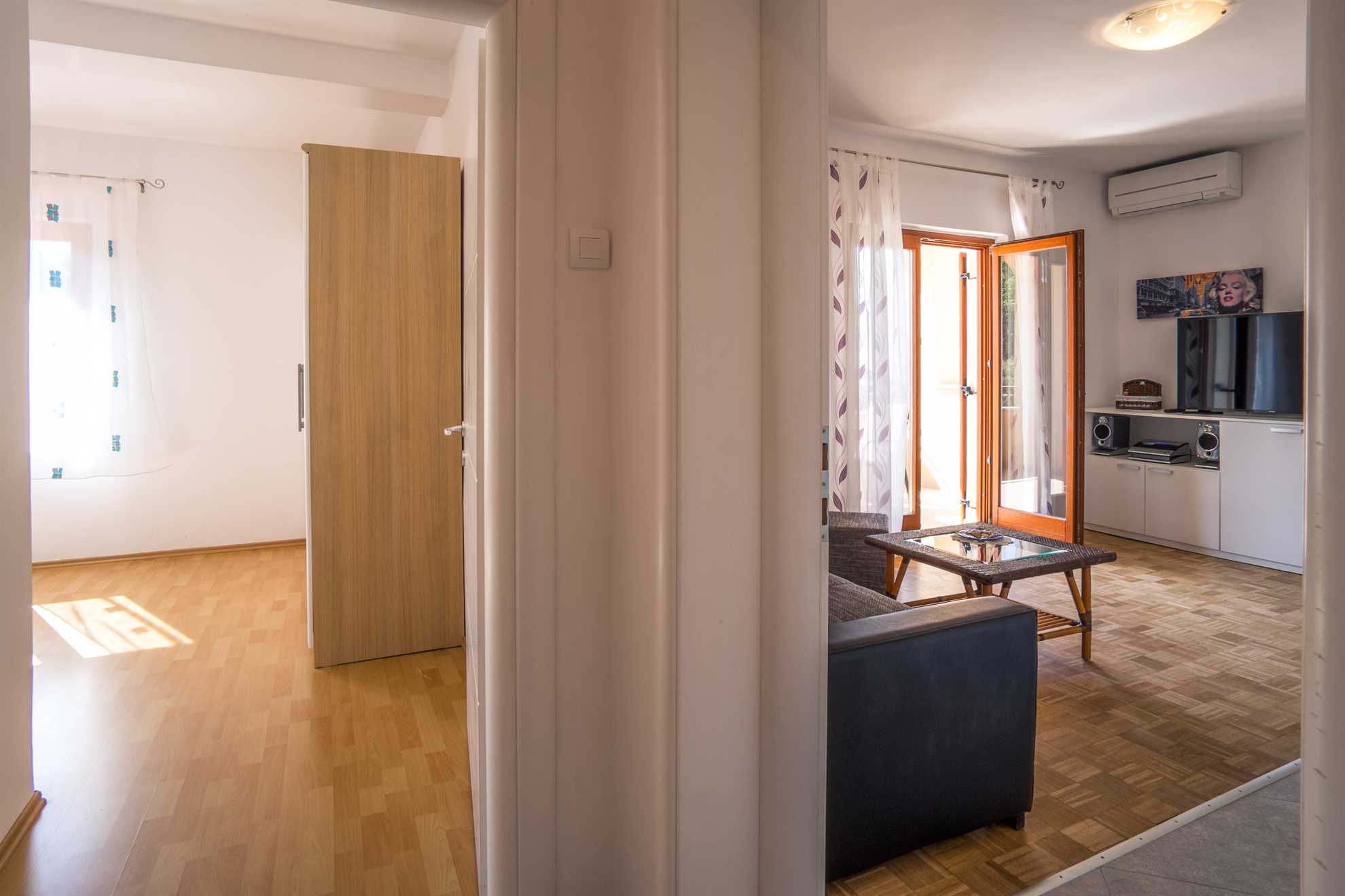 Apartment IVA close to the beach
