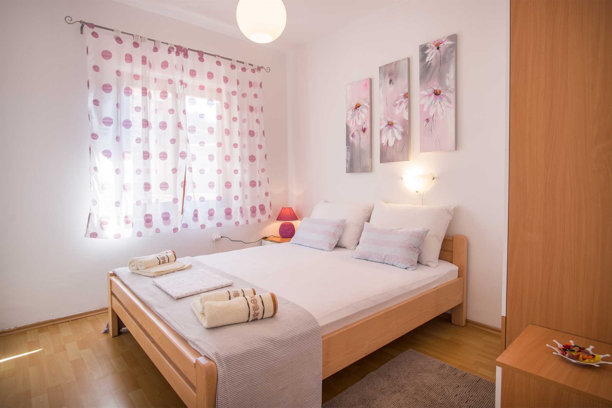 Apartment IVA close to the beach