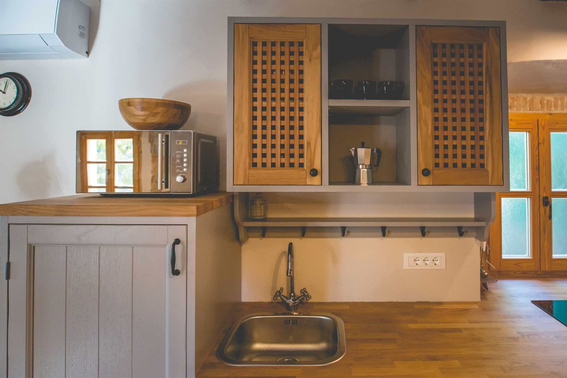 Rustikales Ferienhaus Jela mit Swimmingpool