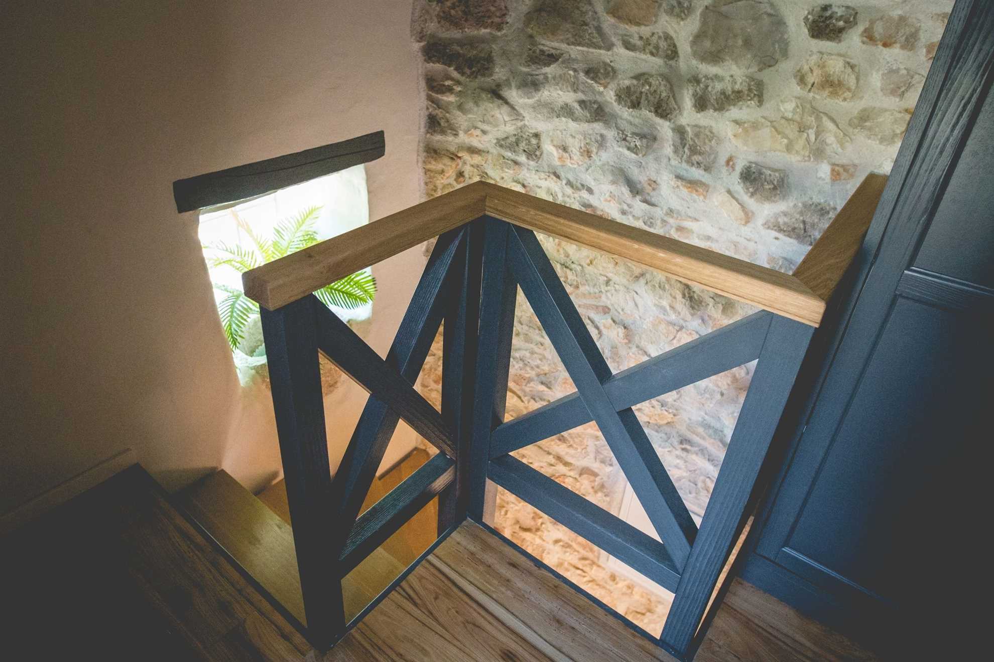 Rustikales Ferienhaus Jela mit Swimmingpool