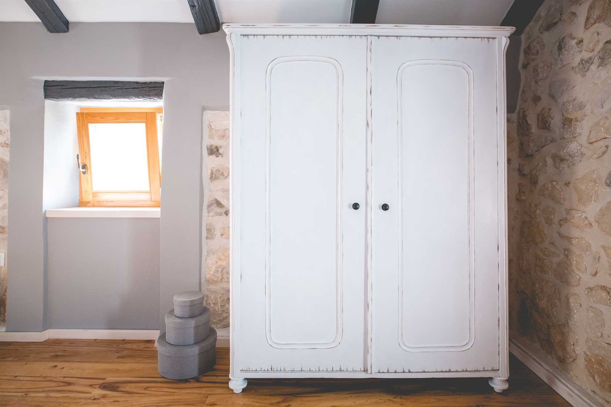 Rustikales Ferienhaus Jela mit Swimmingpool