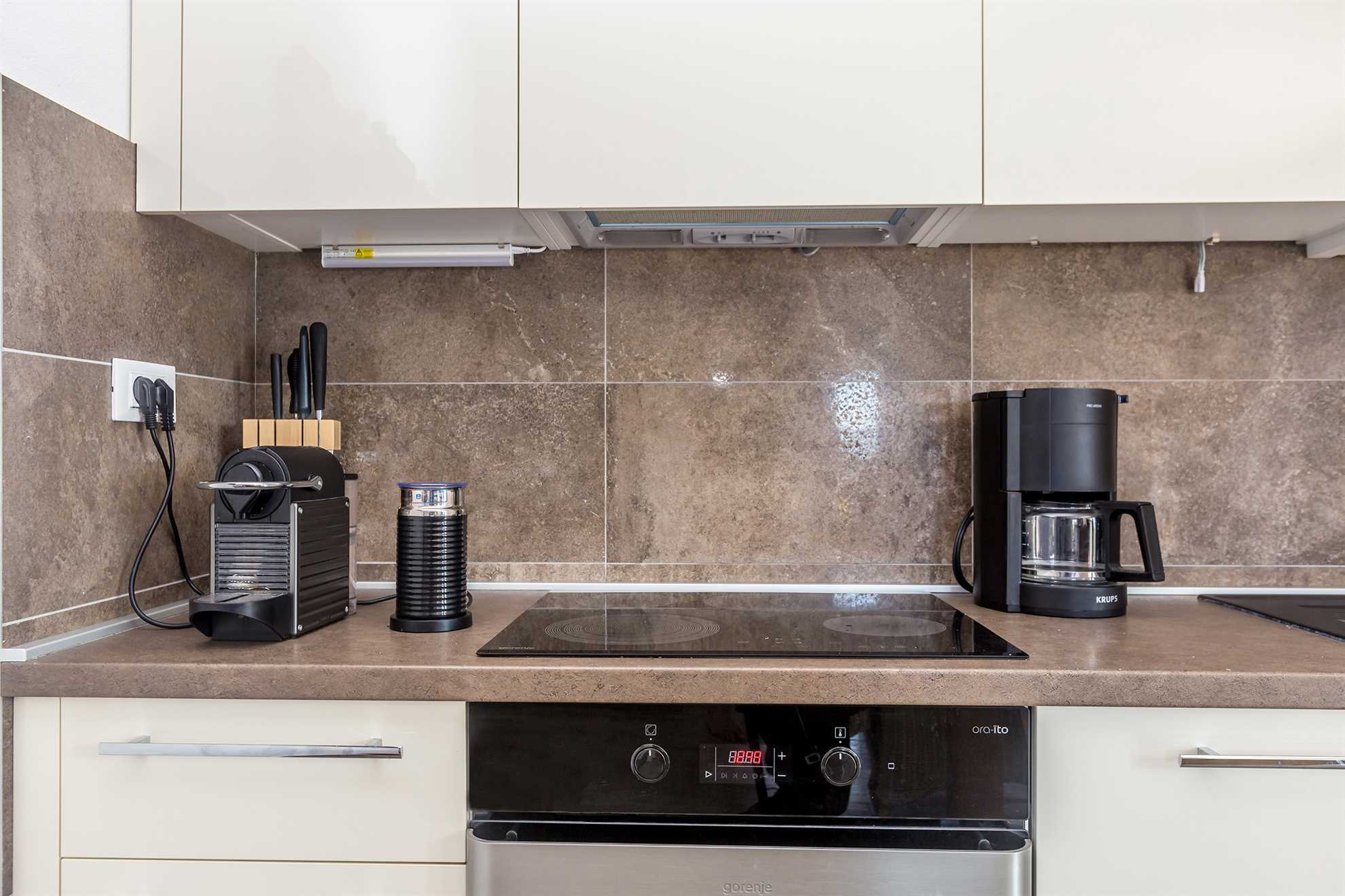 Villa CAVALLO s bazenom i pogledom na more