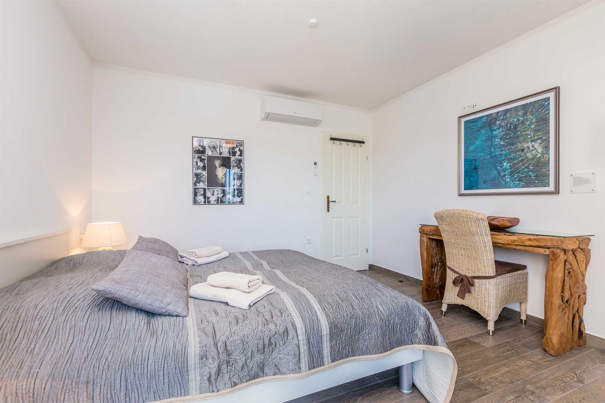 Villa CAVALLO s bazenom i pogledom na more