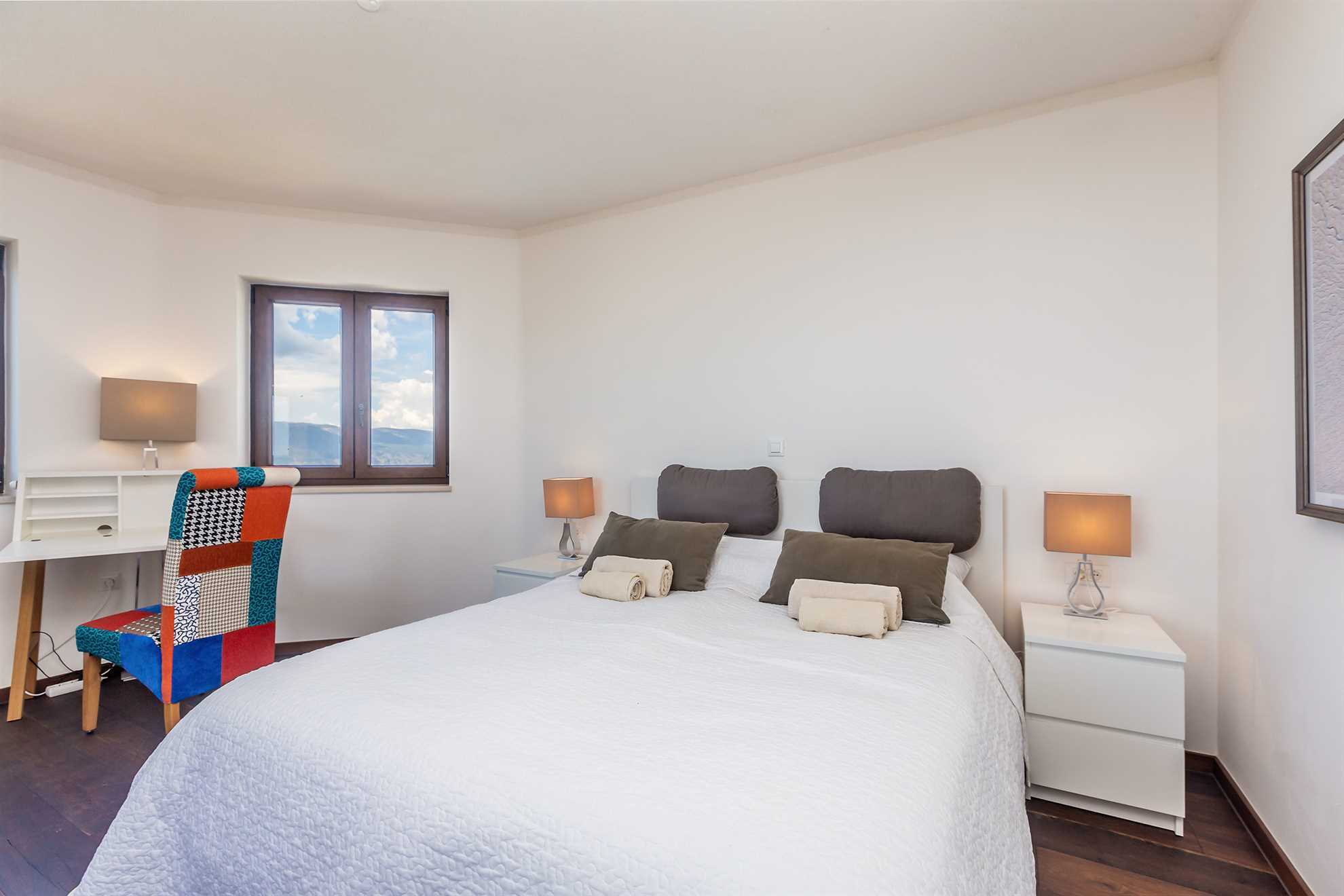 Villa CAVALLO s bazenom i pogledom na more