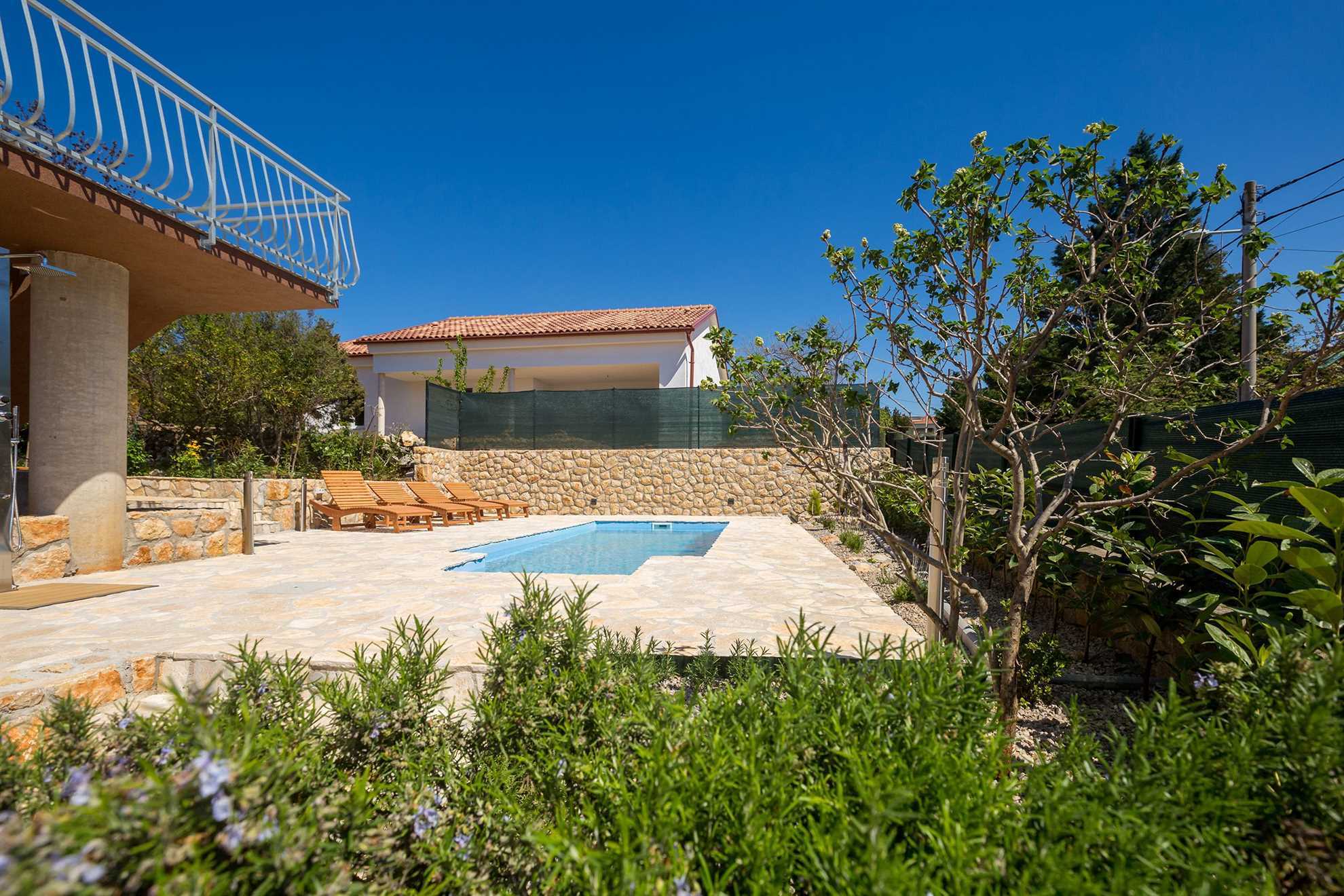 Casa vacanze MICHAEL con piscina in comune e jacuzzi privata