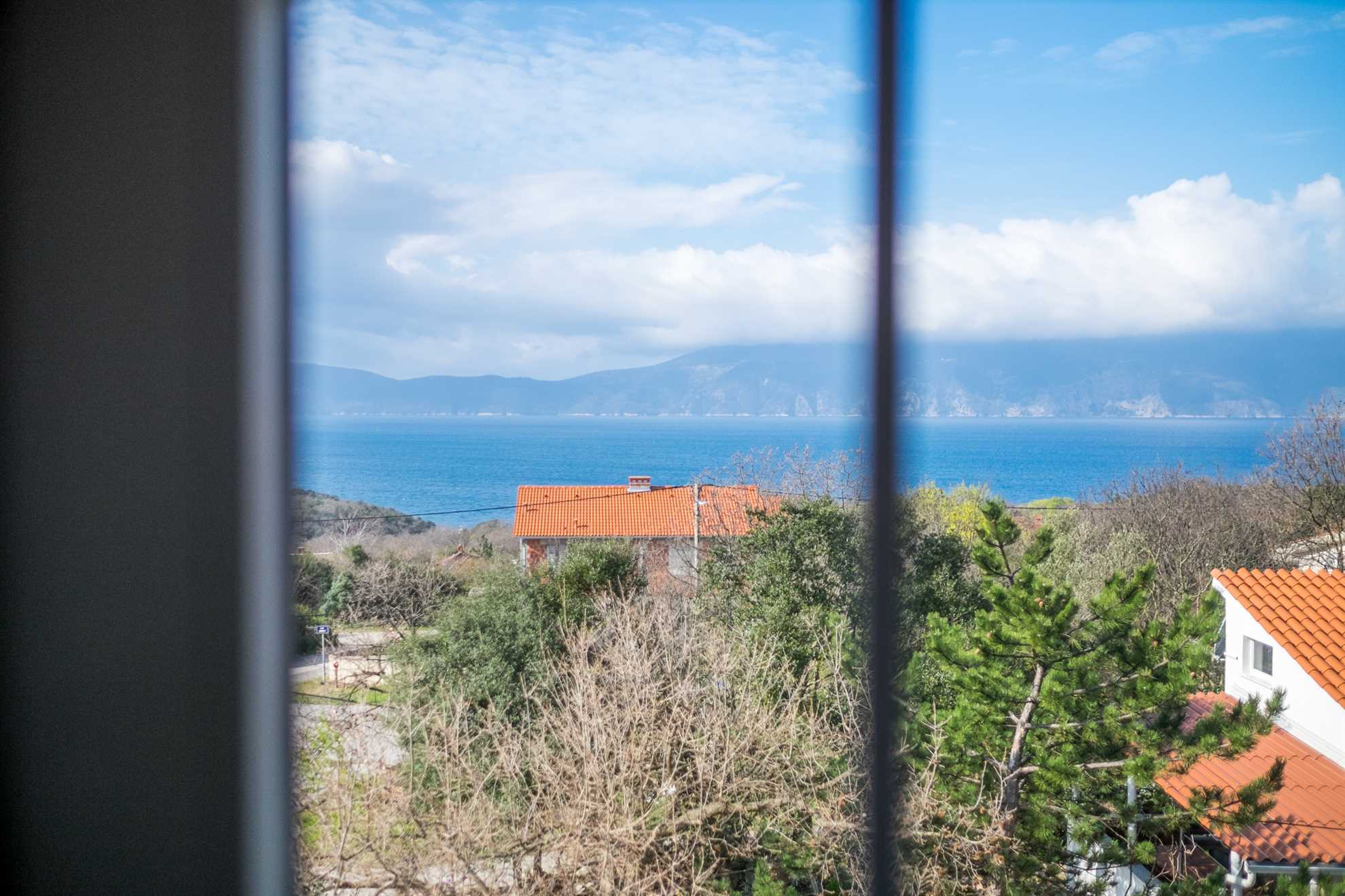 Apartment JENNY 1 with pool and sea view