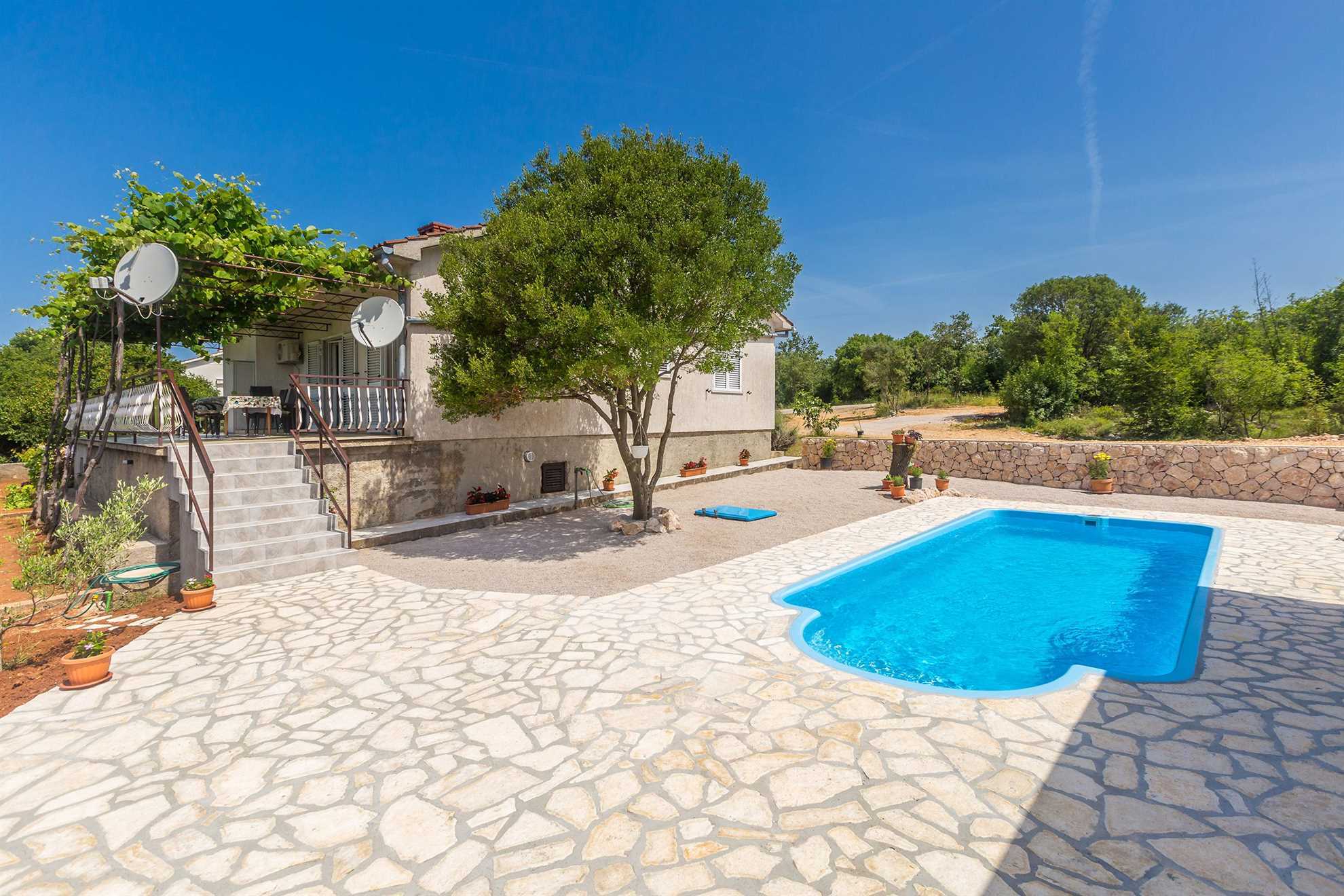 Apartman MARICA sa bazenom