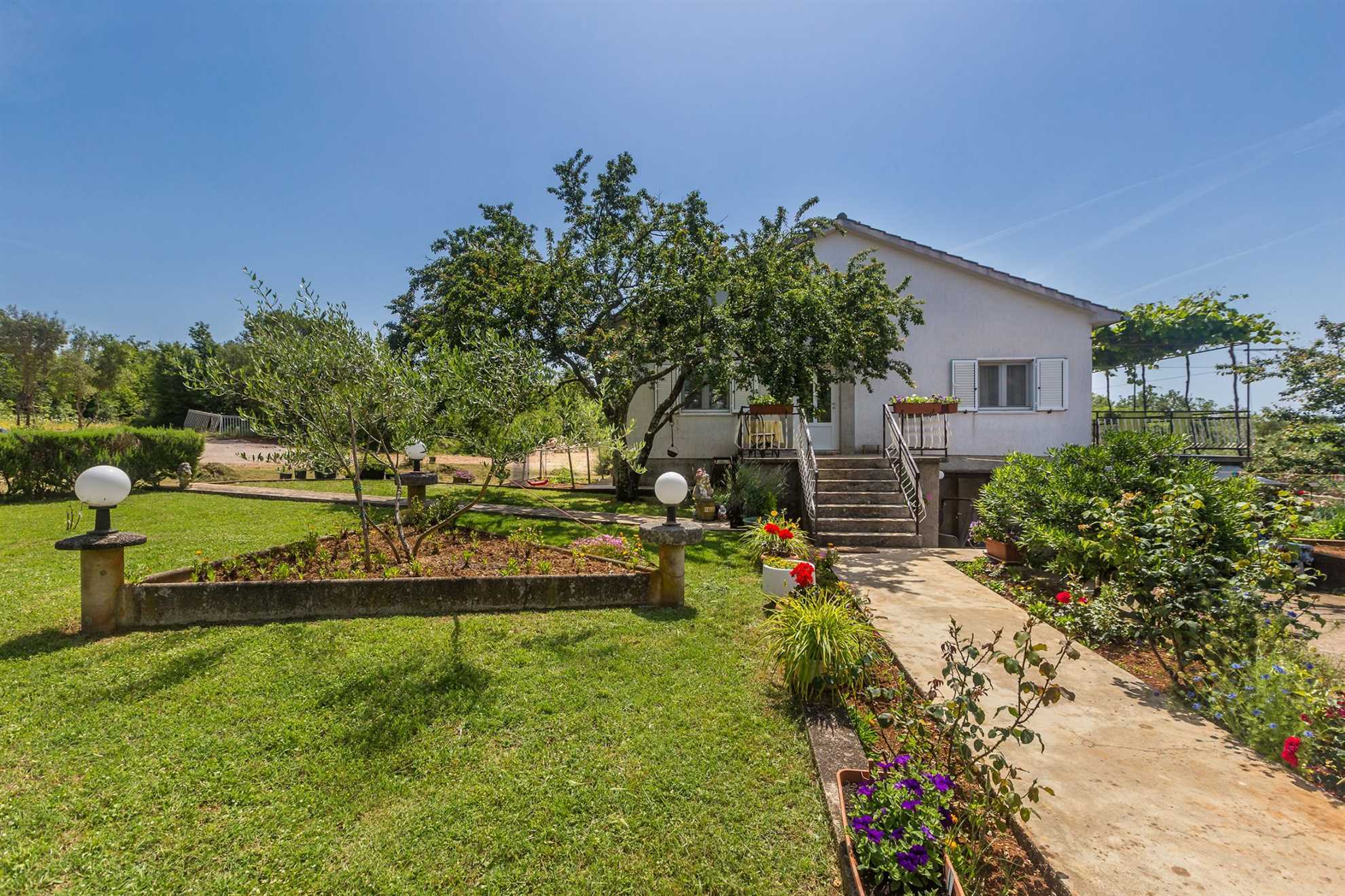 Apartman MARICA sa bazenom