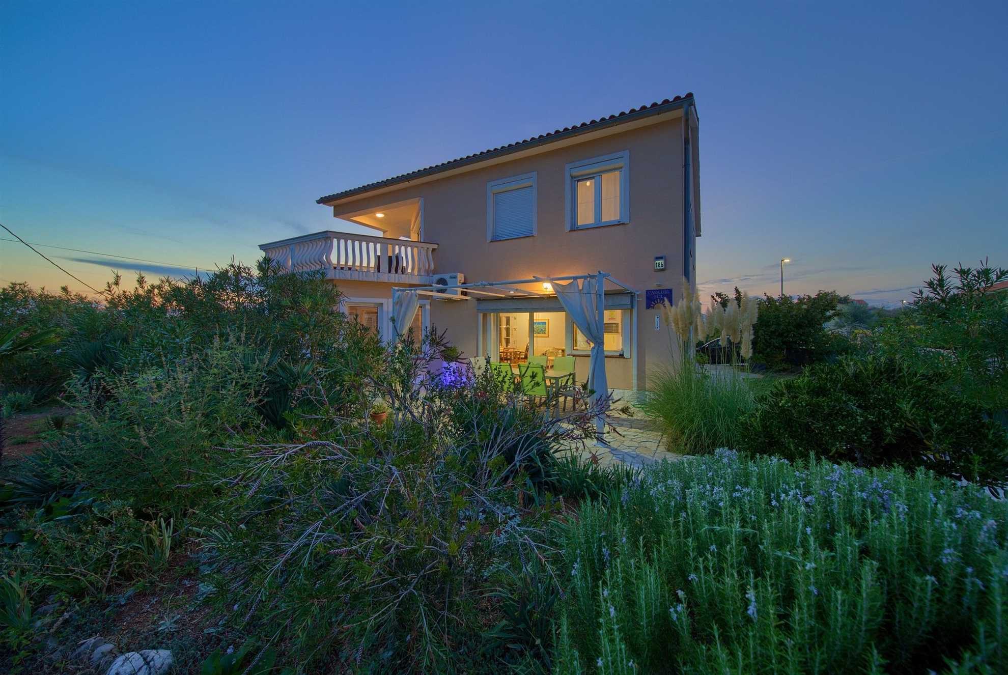 Ferienhaus NIKA mit Pool und Whirlpool