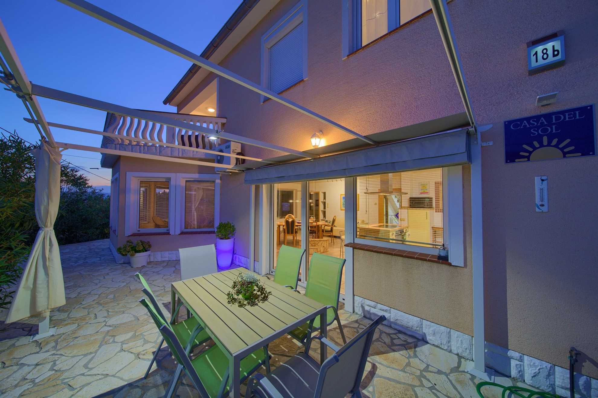 Ferienhaus NIKA mit Pool und Whirlpool