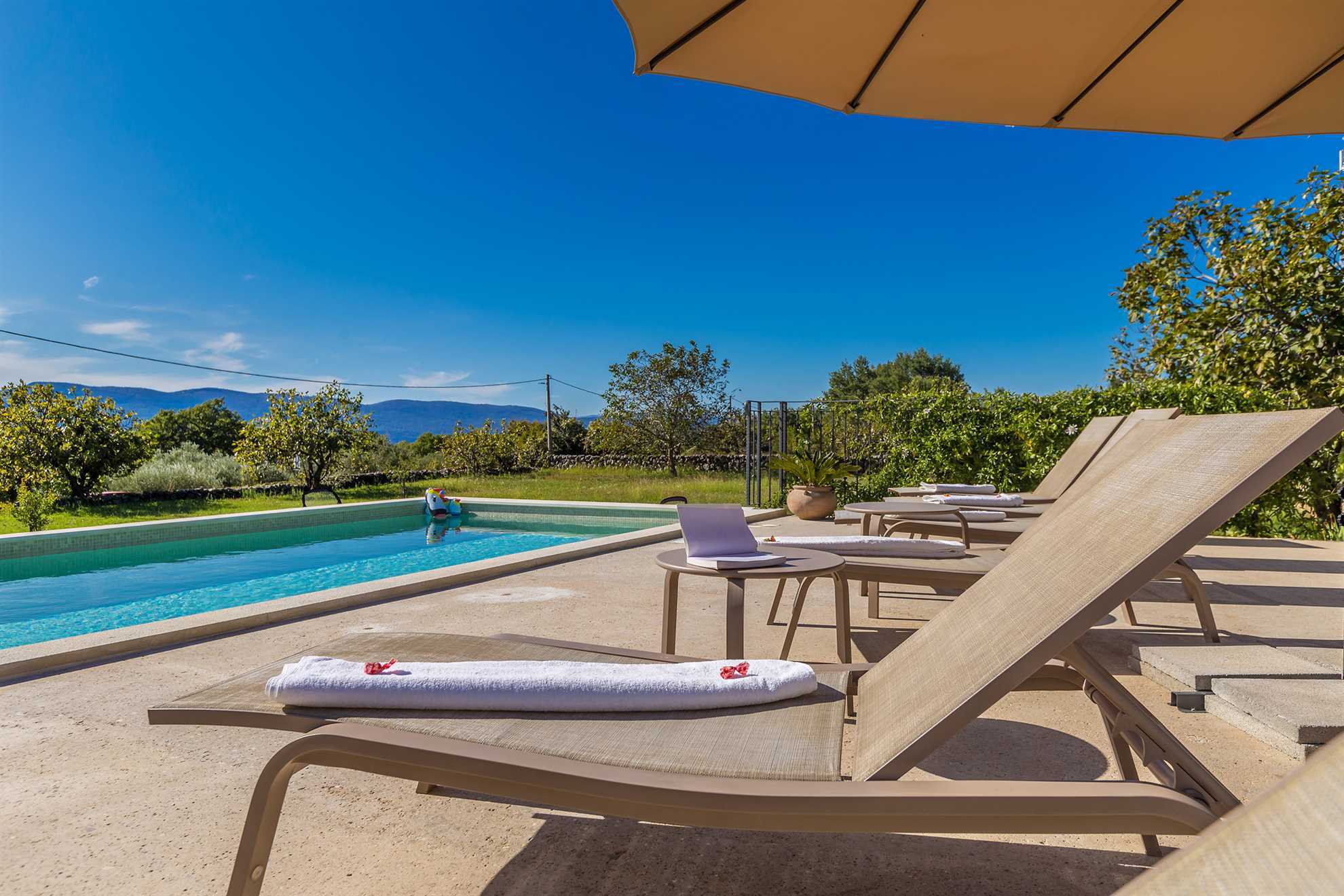 Ferienhaus TRSJA mit Swimmingpool