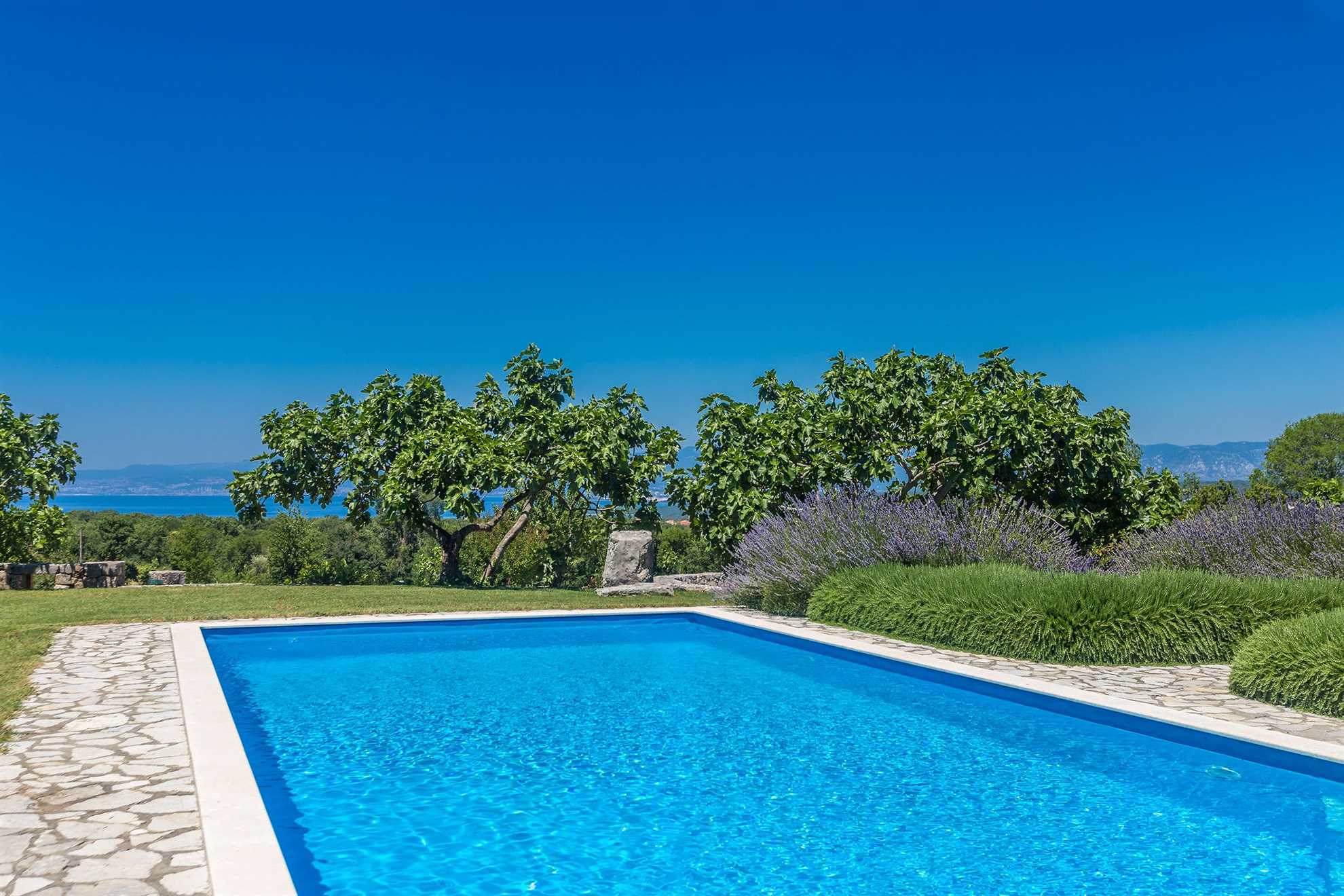 Kuća za odmor DAJANA sa mediteranskim vrtom