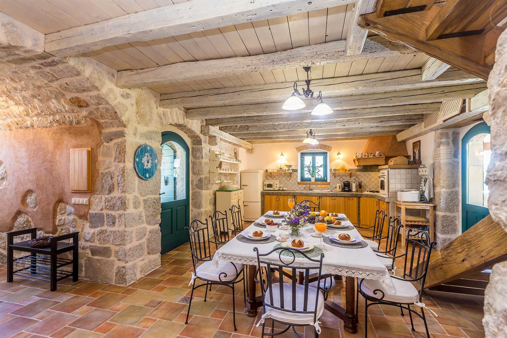 Kuća za odmor DAJANA sa mediteranskim vrtom