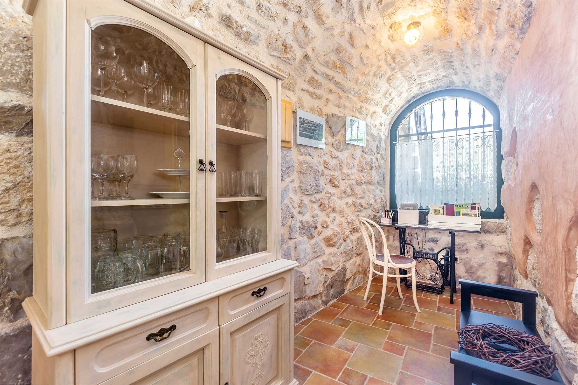 Kuća za odmor DAJANA sa mediteranskim vrtom