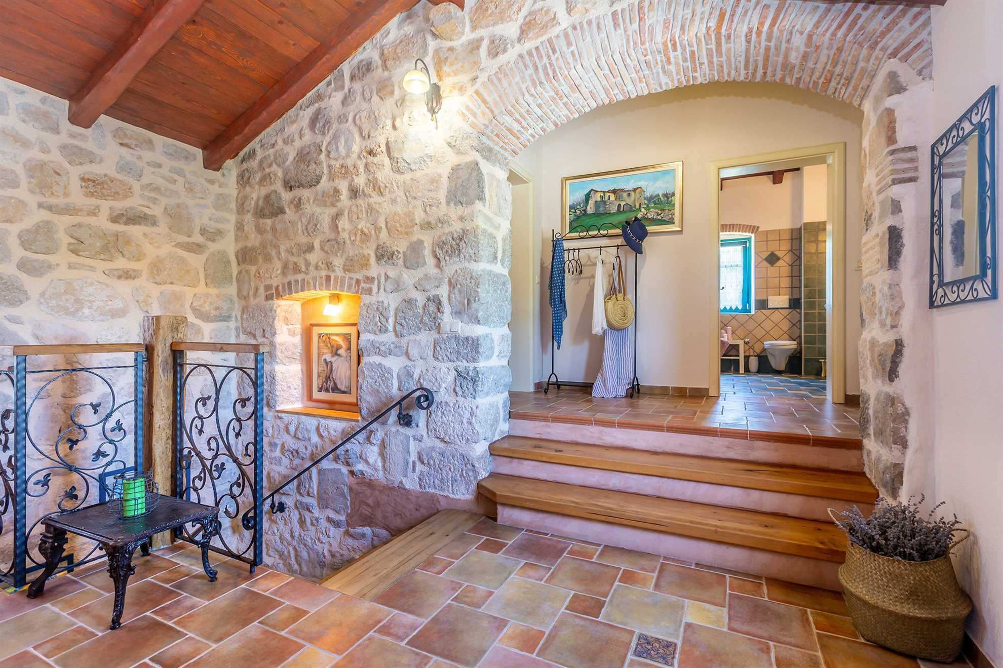 Kuća za odmor DAJANA sa mediteranskim vrtom