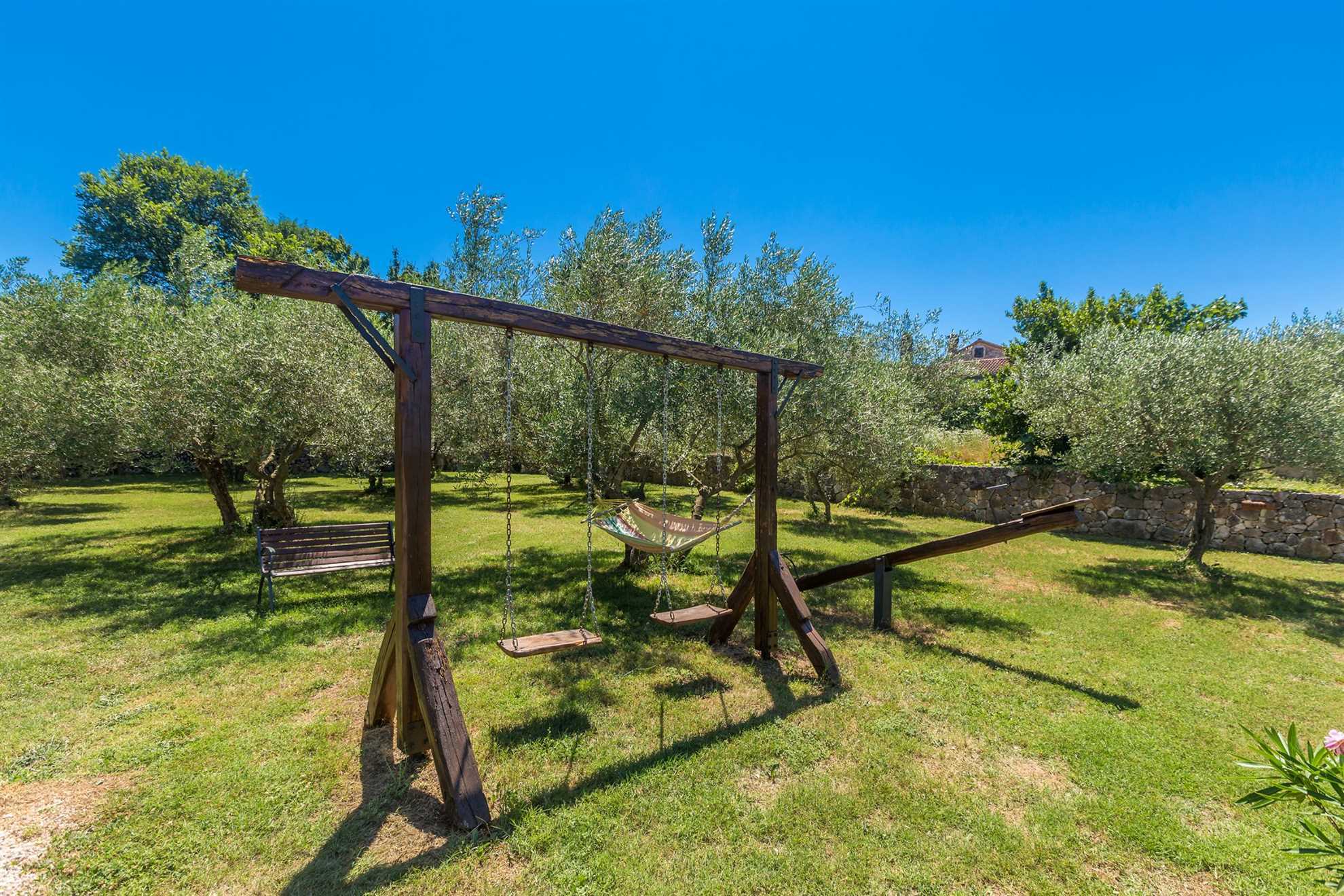 Kuća za odmor DAJANA sa mediteranskim vrtom