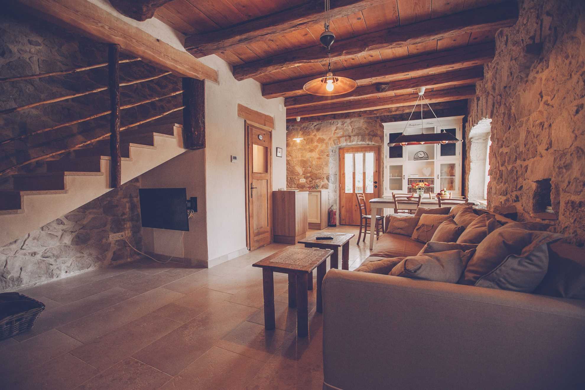 Luksuzna Villa DELUXE sa bazenom i saunom