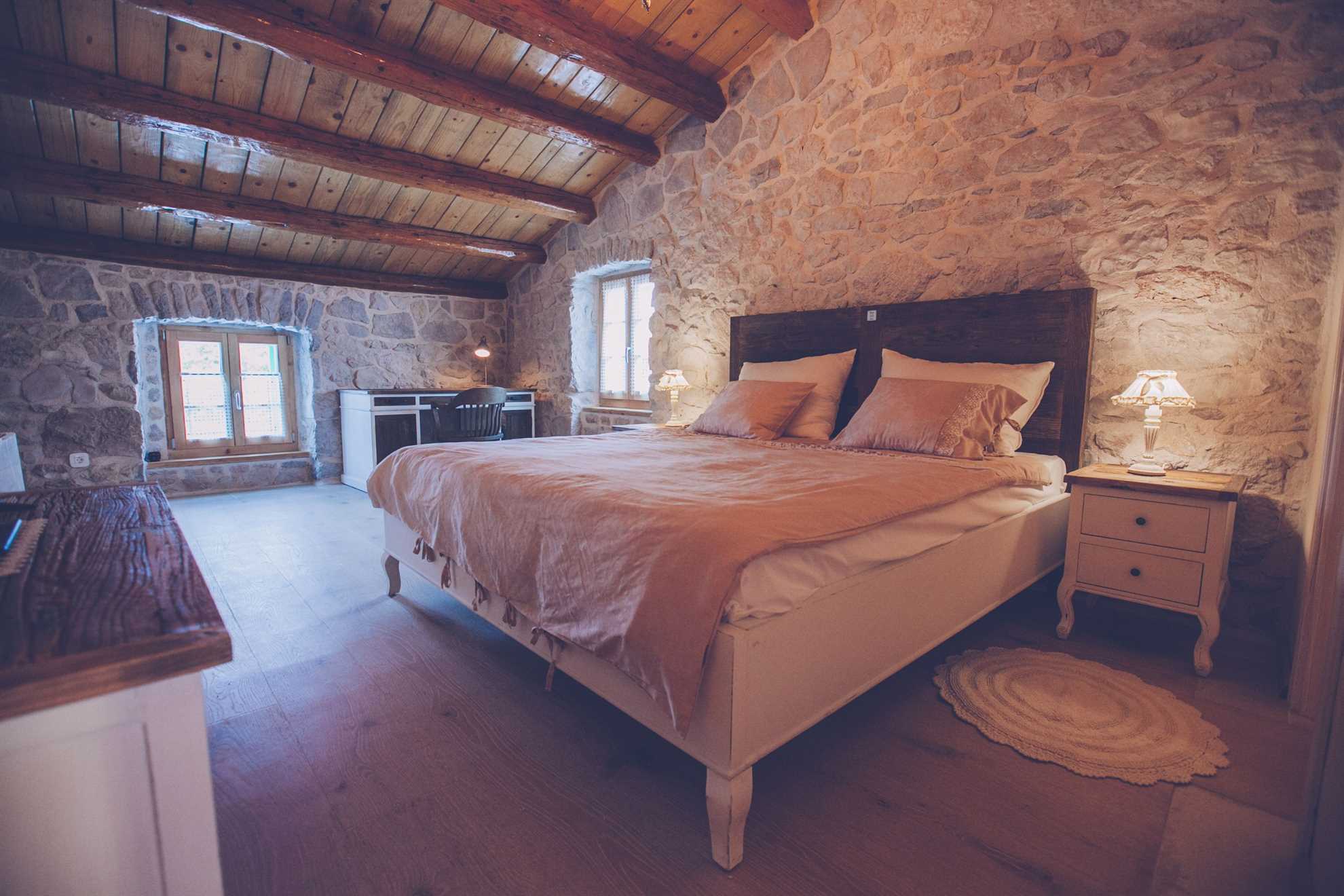 Luksuzna Villa DELUXE sa bazenom i saunom