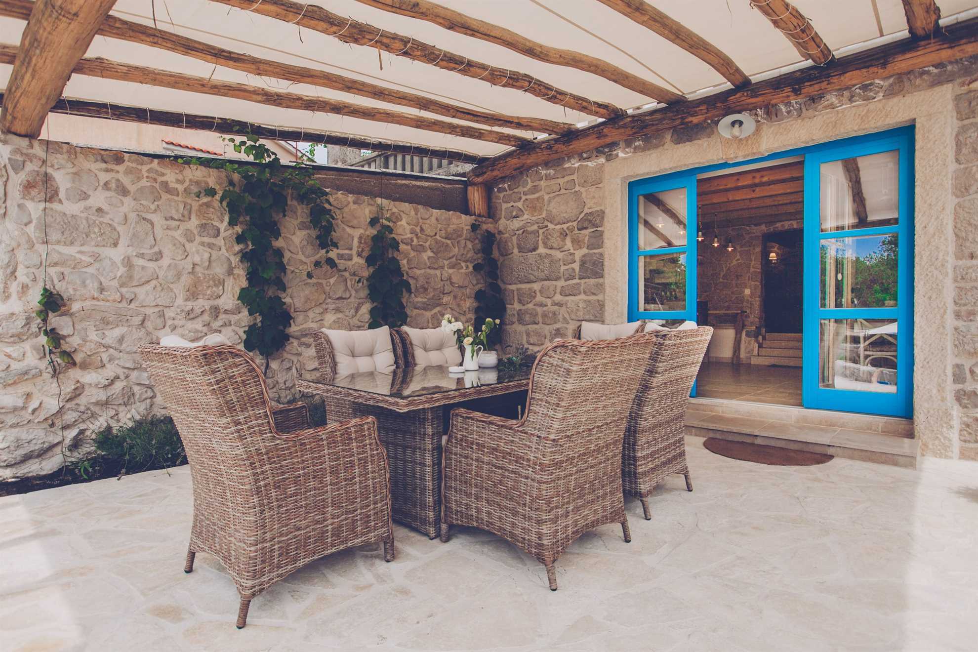 Luksuzna Villa DELUXE sa bazenom i saunom