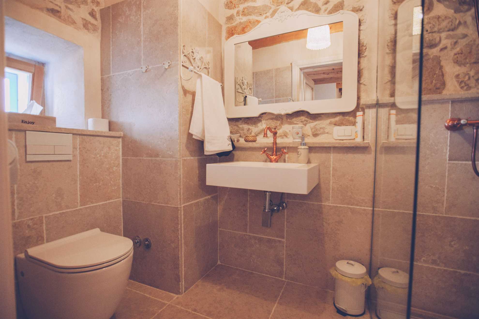 Luksuzna Villa DELUXE sa bazenom i saunom