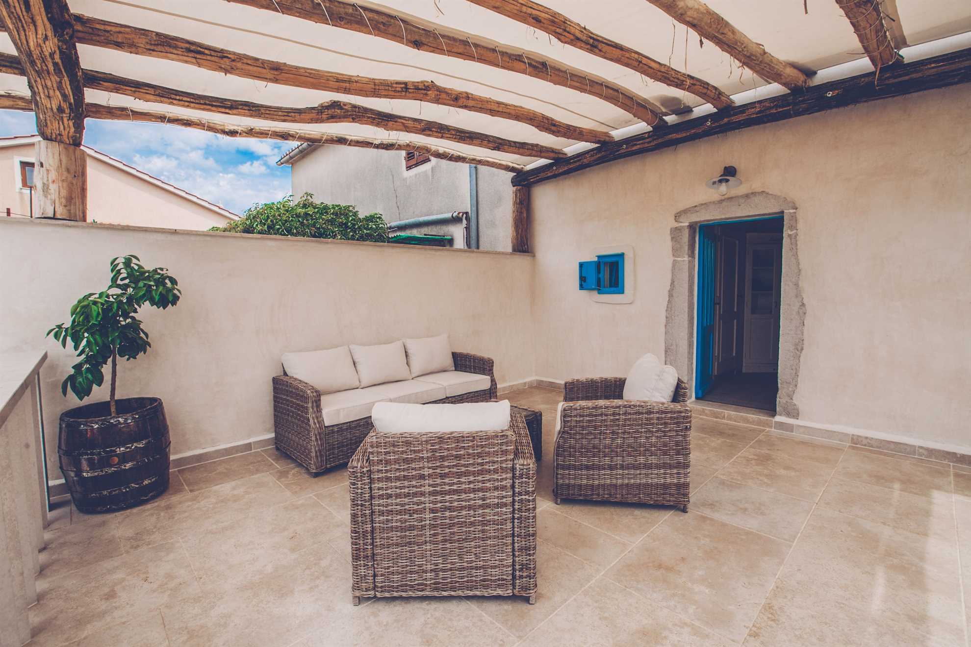 Luksuzna Villa DELUXE sa bazenom i saunom