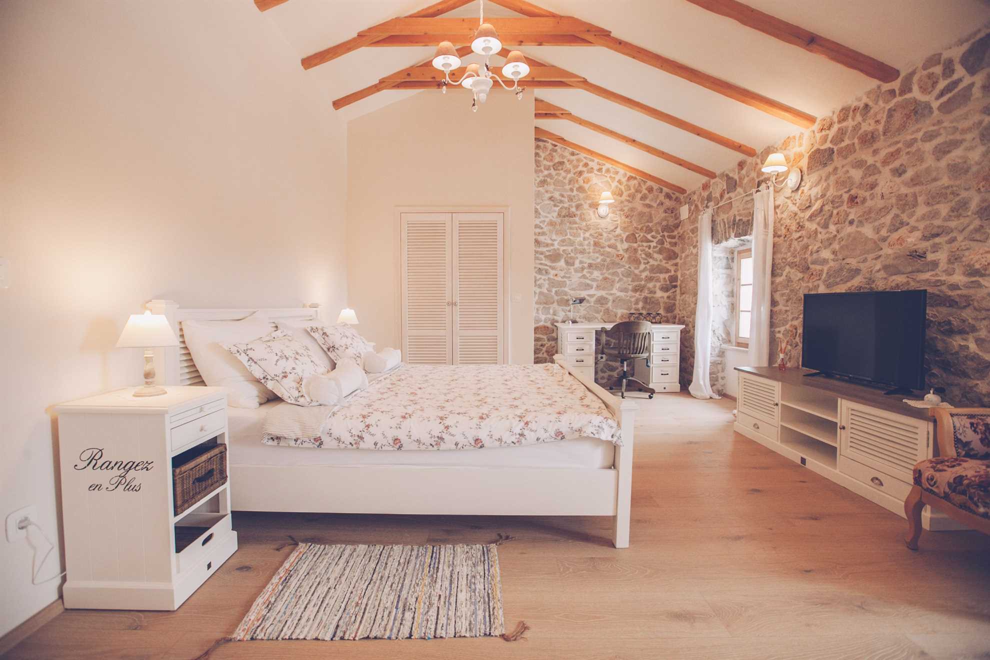 Luksuzna Villa DELUXE sa bazenom i saunom