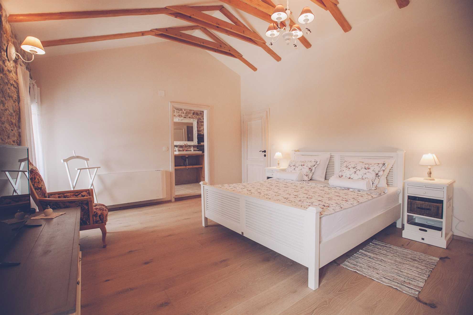 Luksuzna Villa DELUXE sa bazenom i saunom