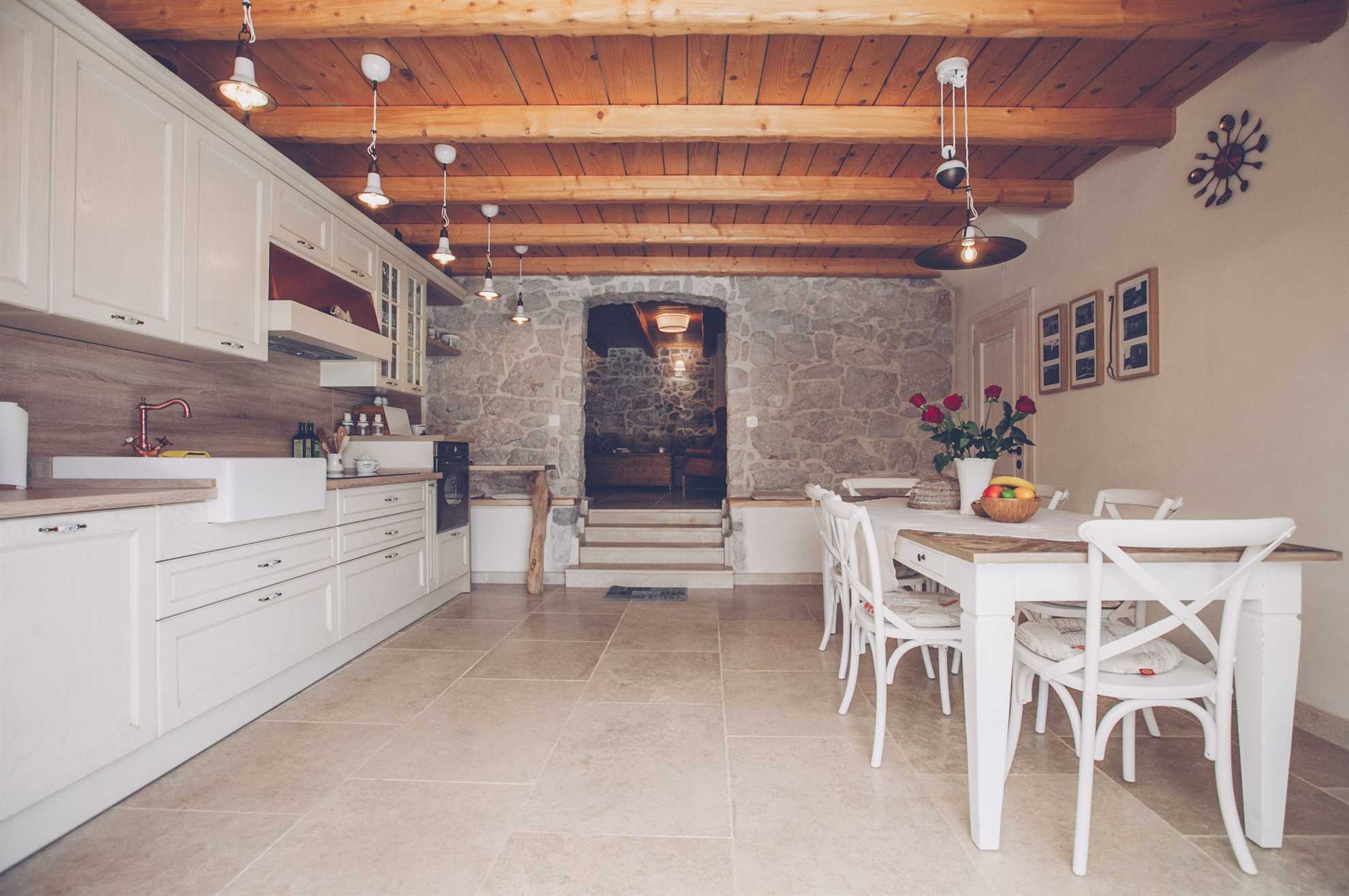 Luksuzna Villa DELUXE sa bazenom i saunom