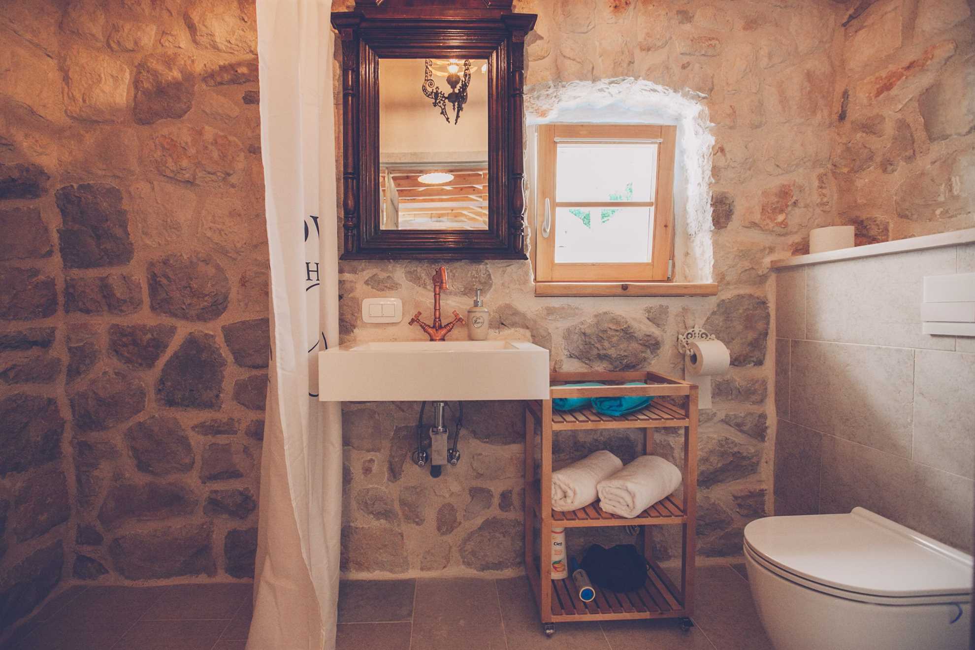 Luksuzna Villa DELUXE sa bazenom i saunom