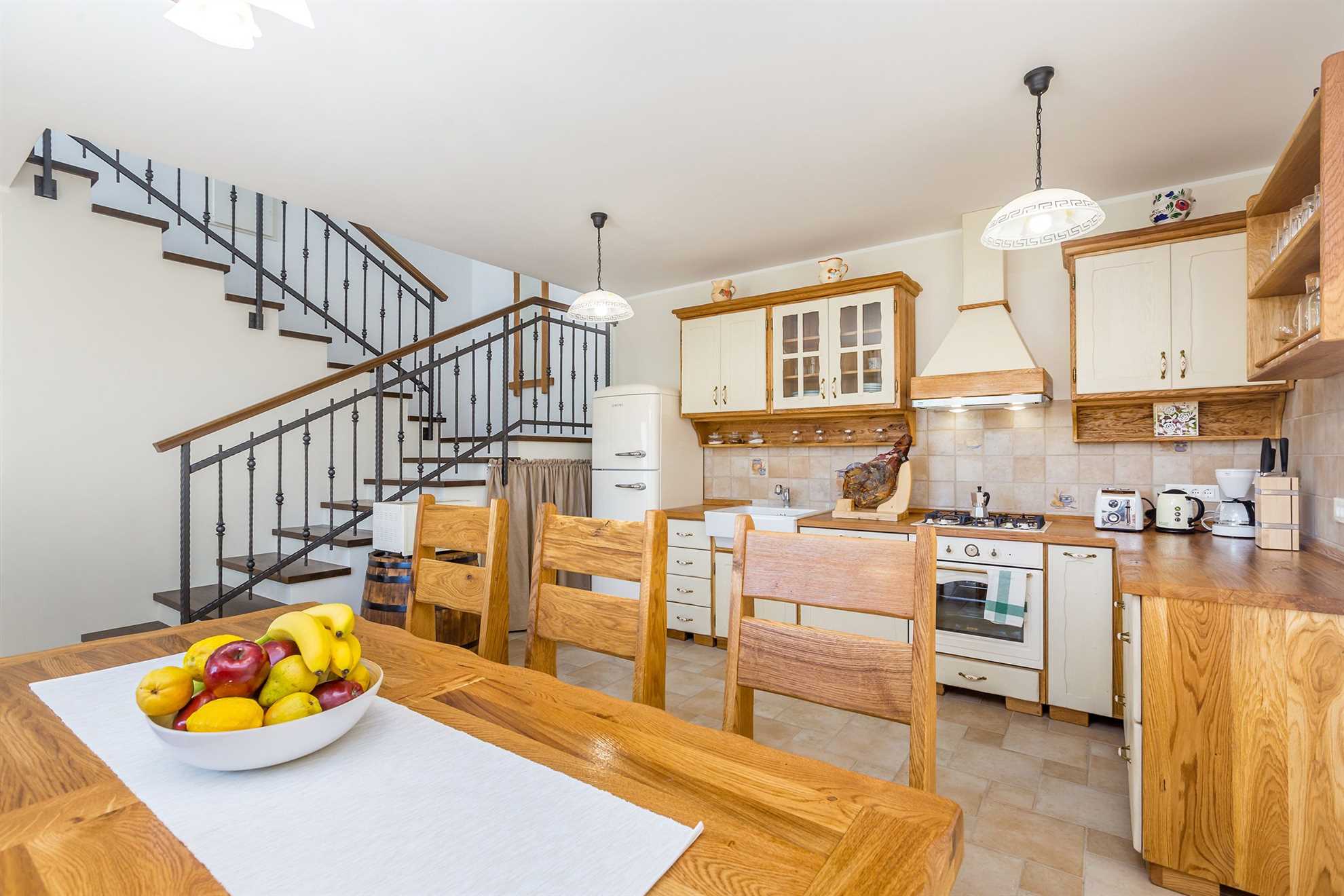 Atraktivna kuća za odmor MARE s bazenom i jacuzzijem