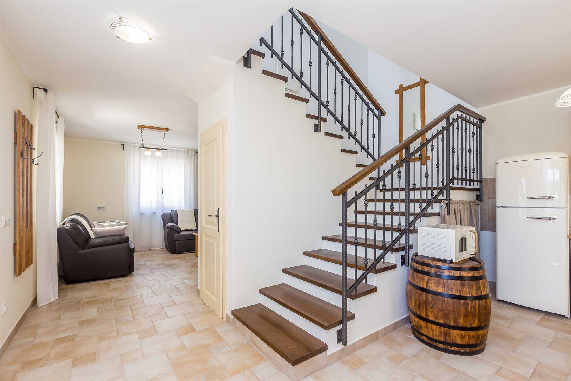 Atraktivna kuća za odmor MARE s bazenom i jacuzzijem