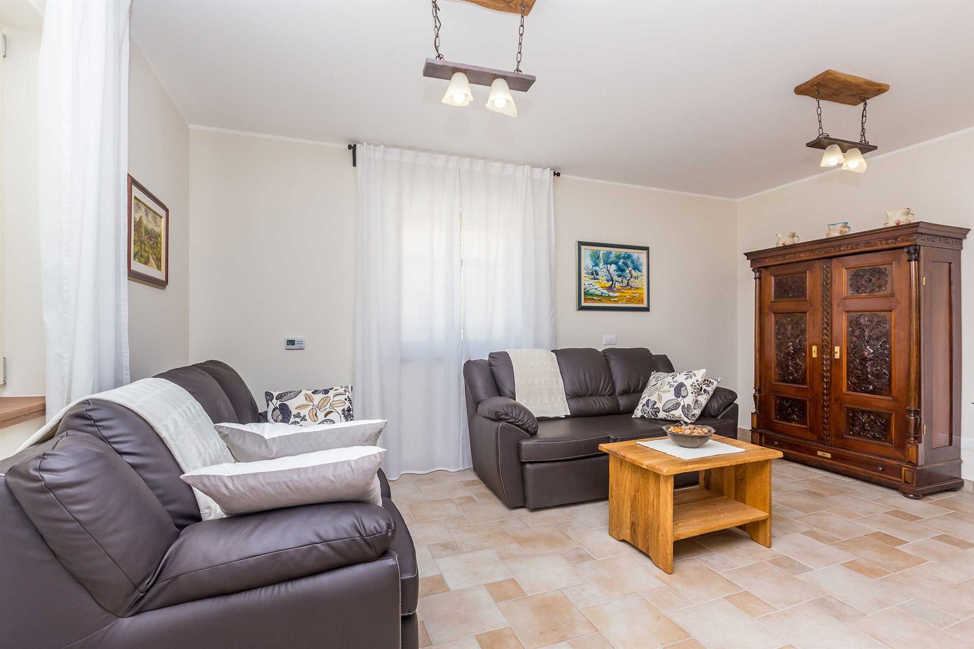 Atraktivna kuća za odmor MARE s bazenom i jacuzzijem