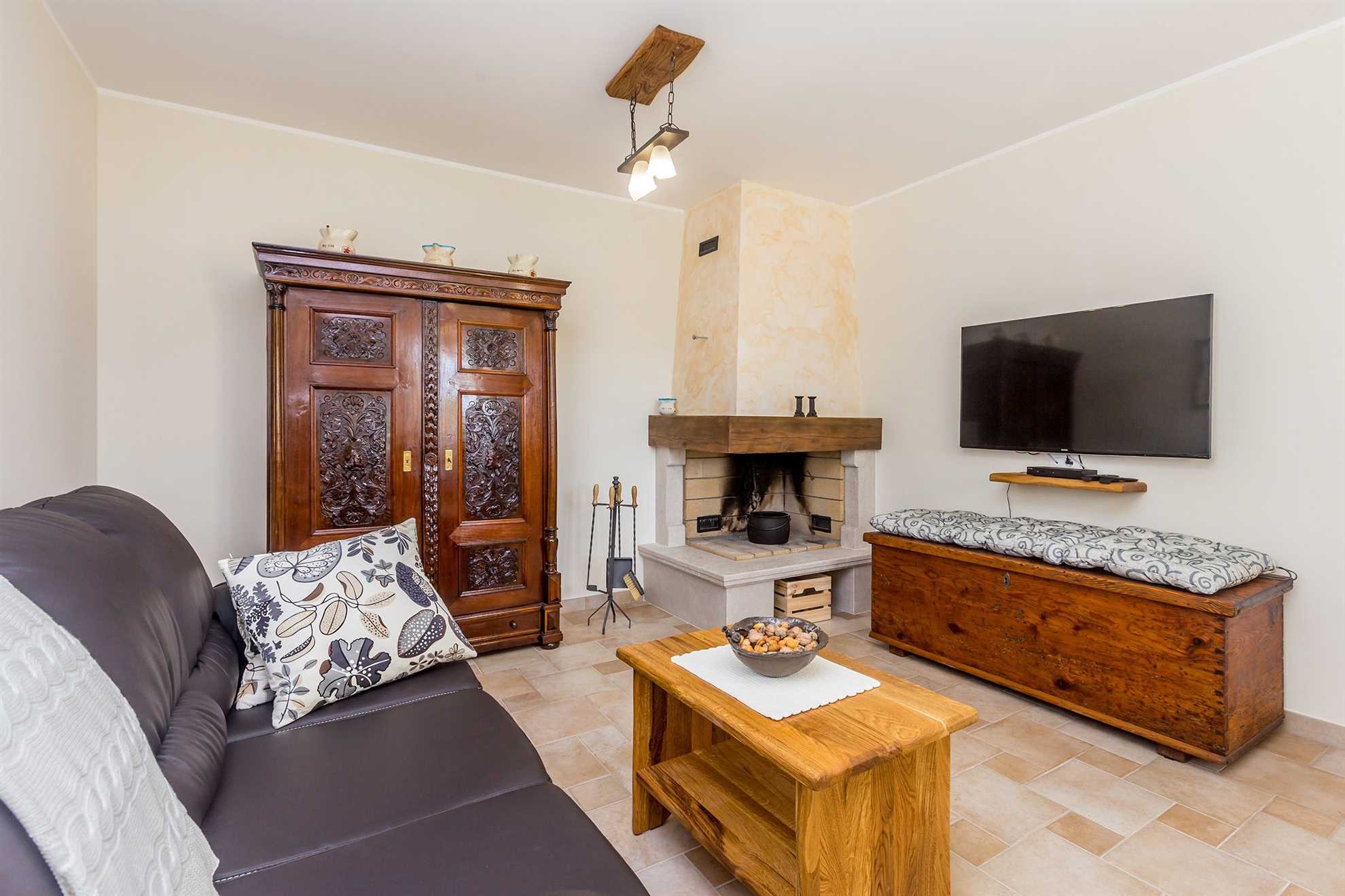 Atraktivna kuća za odmor MARE s bazenom i jacuzzijem