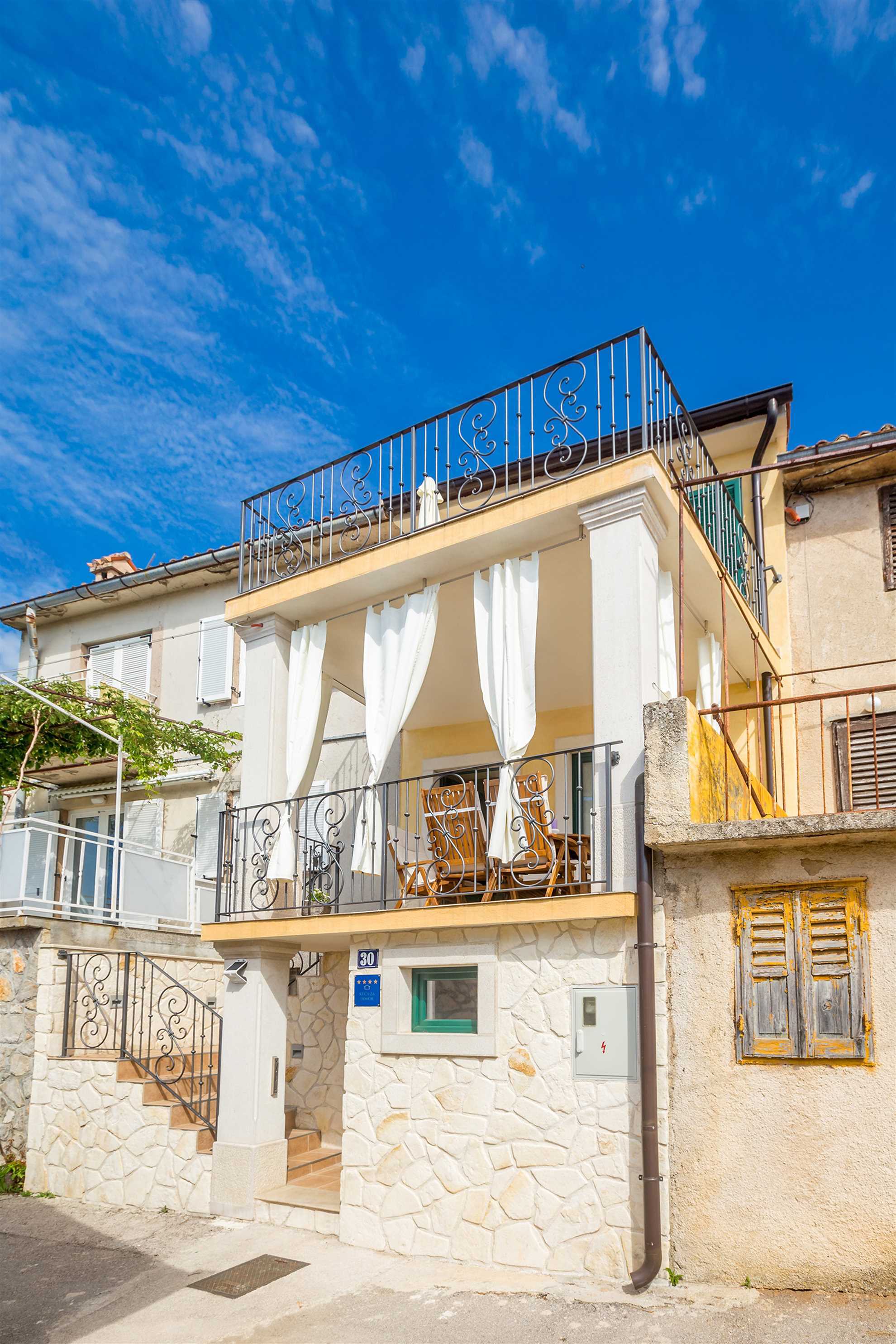 Rustic holiday house KATE