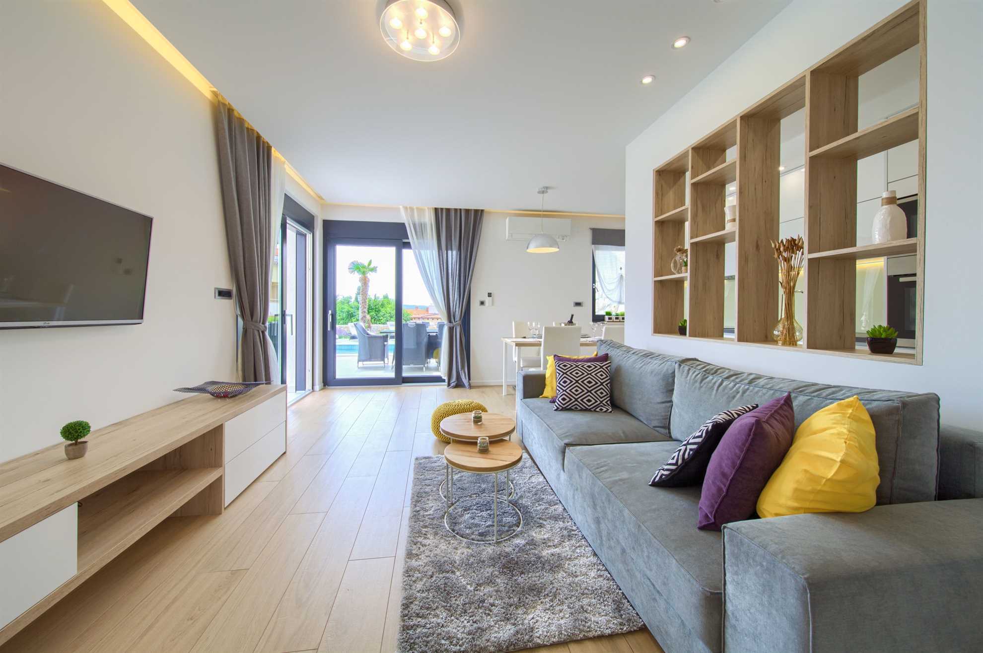 Luksuzna kuća za odmor BELLA s privatnim bazenom