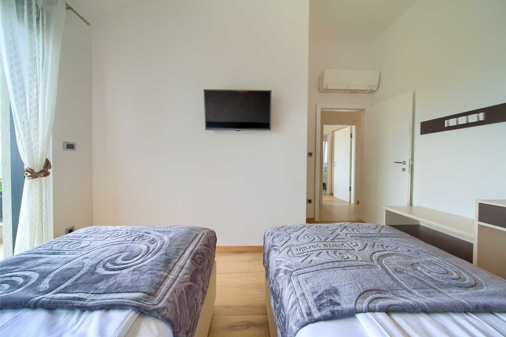 Luksuzna kuća za odmor BELLA s privatnim bazenom