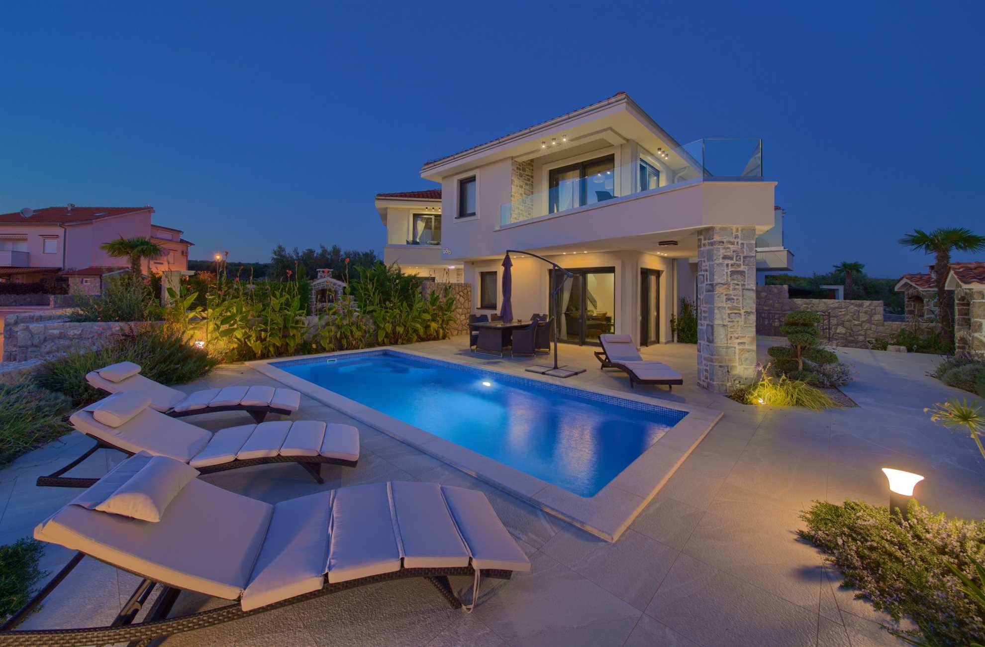 Luksuzna kuća za odmor BELLA s privatnim bazenom