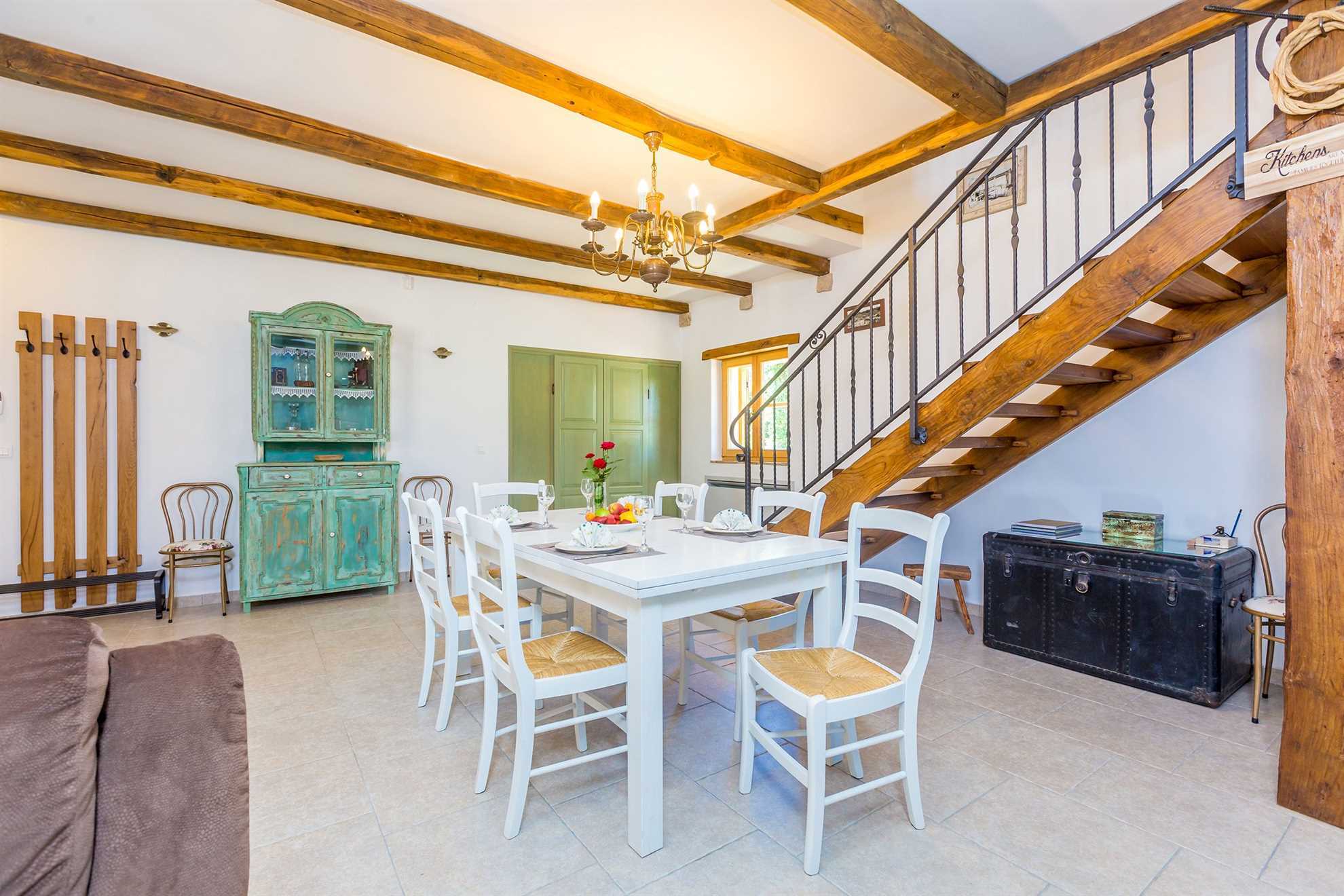 Prekrasna rustikalna kuća za odmor HOJEVICA