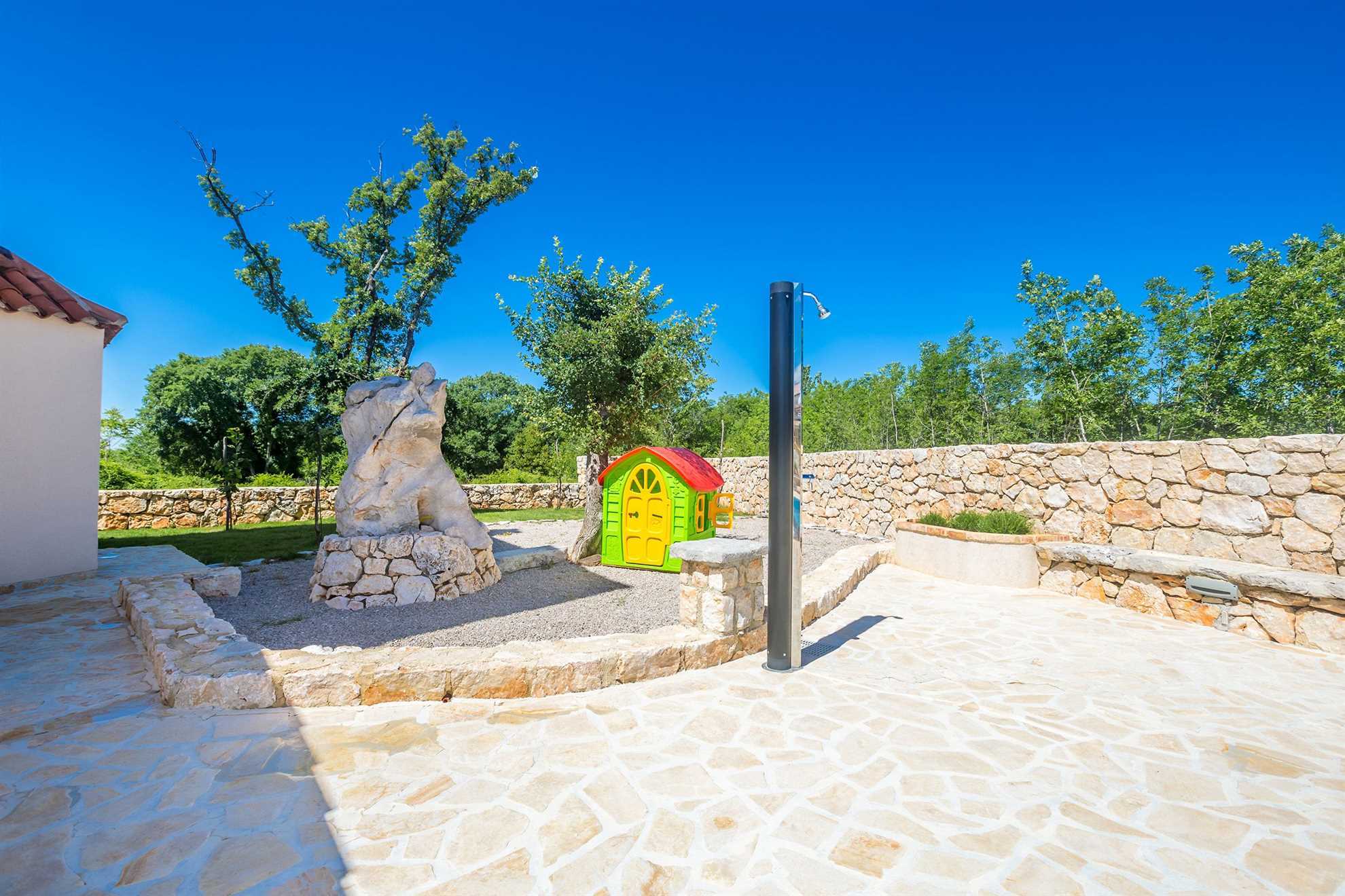 Prekrasna rustikalna kuća za odmor HOJEVICA