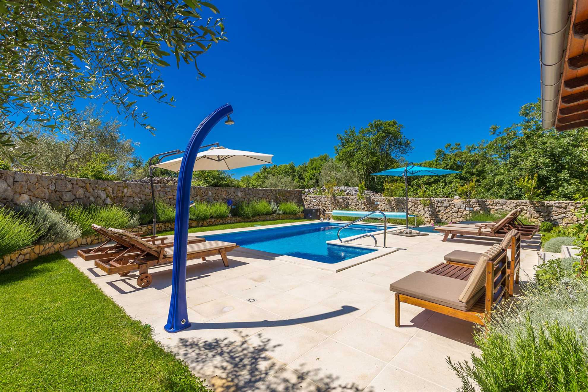 Bella casa vacanze BARUSICI con piscina riscaldata