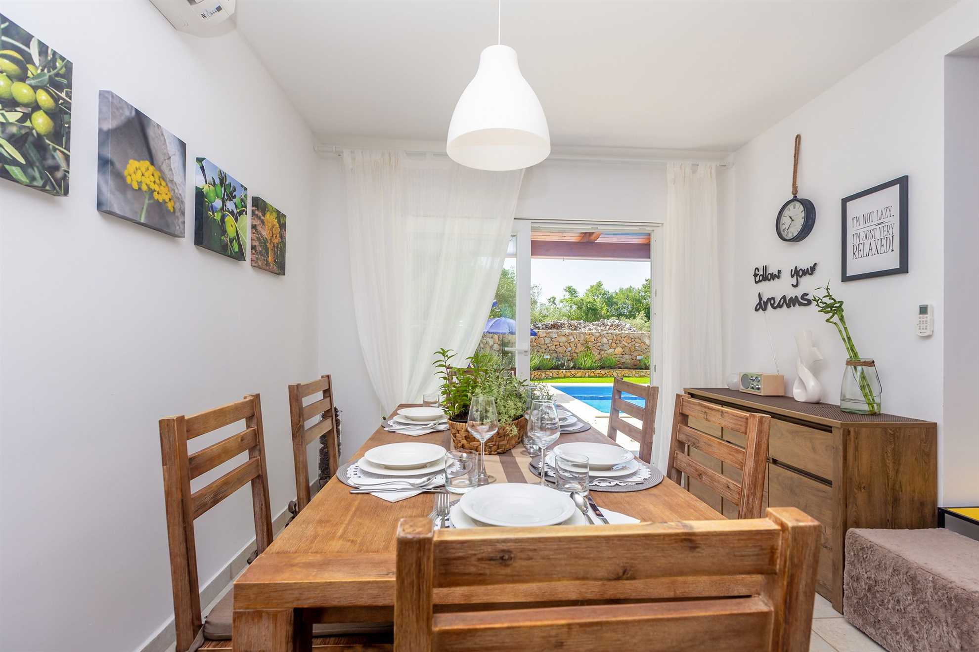 Bella casa vacanze BARUSICI con piscina riscaldata