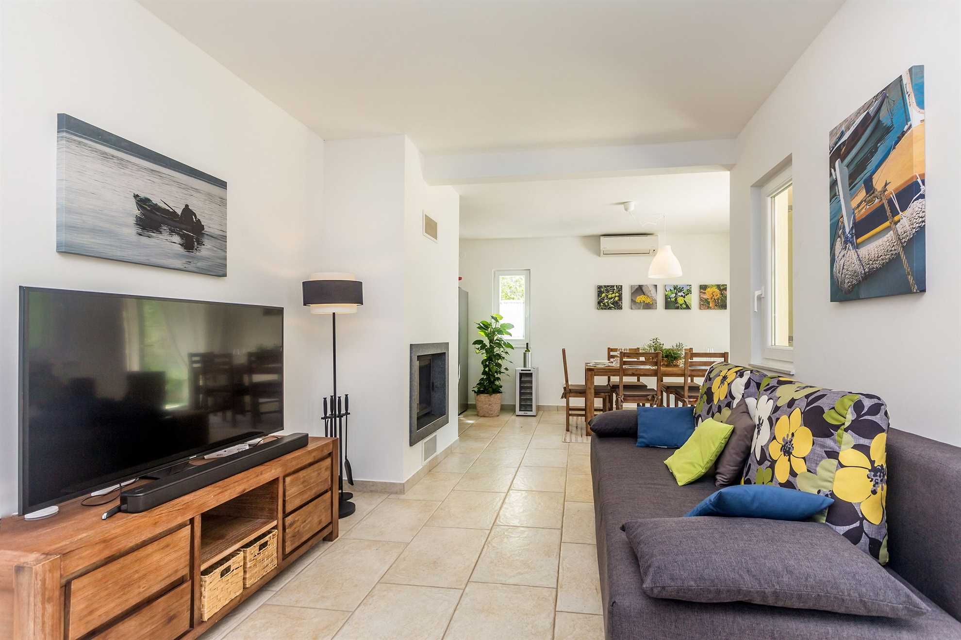 Bella casa vacanze BARUSICI con piscina riscaldata